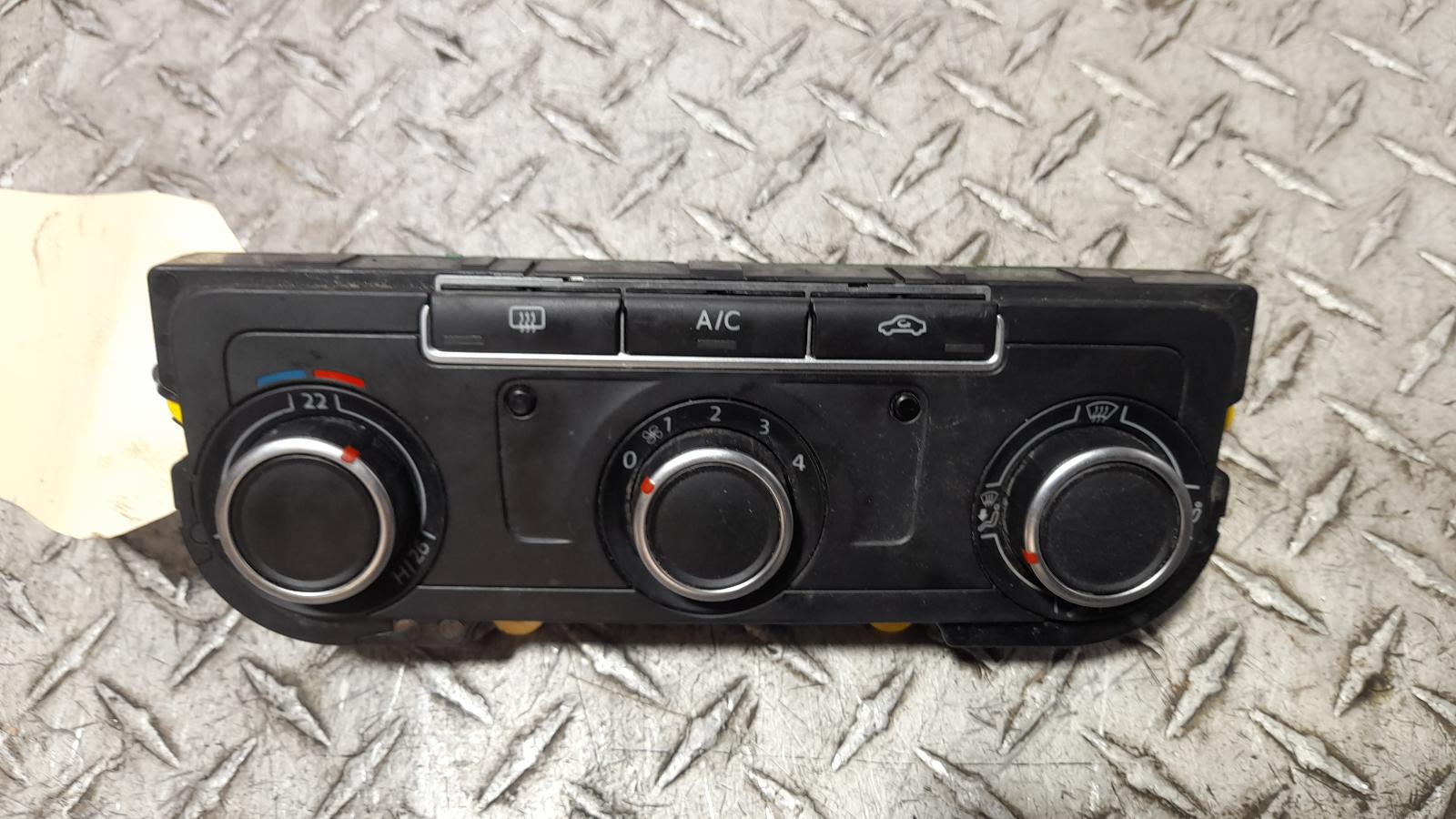 View Auto part Heater/Ac Controls Volkswagen Transporter 2014
