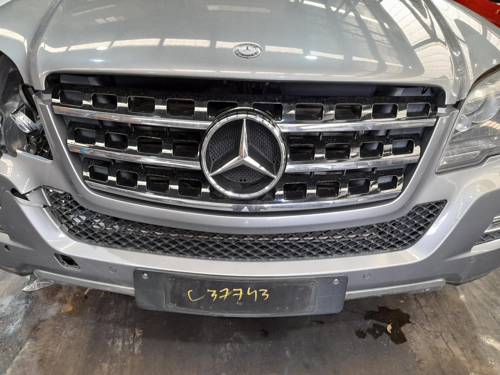 View Auto part Grille Mercedes M Class 2011