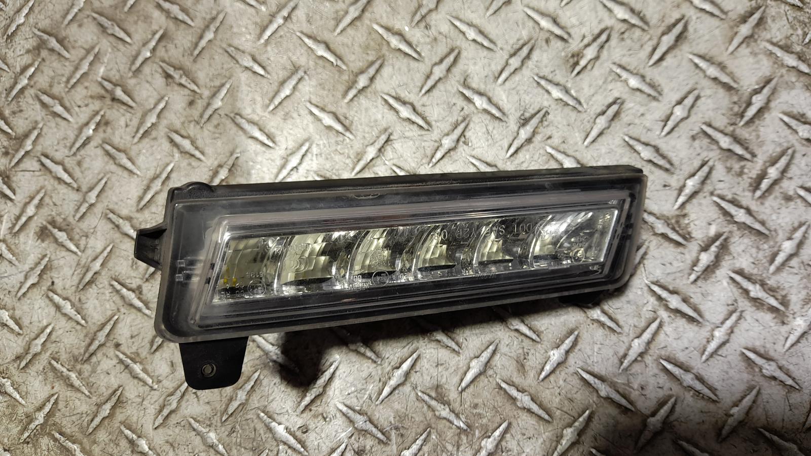 View Auto part Left Indicator/Fog/Side Mercedes M Class 2011