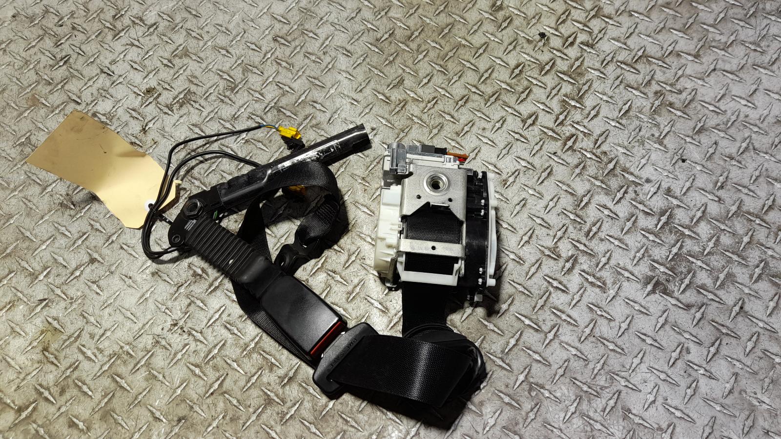 View Auto part Seatbelt/Stalk Mercedes M Class 2011