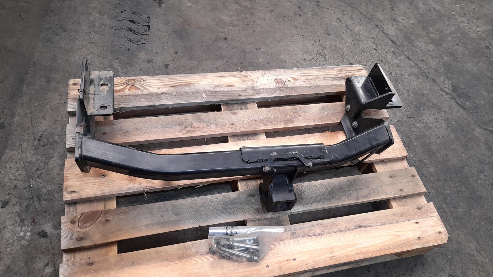 View Auto part Towbar Hyundai Santa Fe 2014