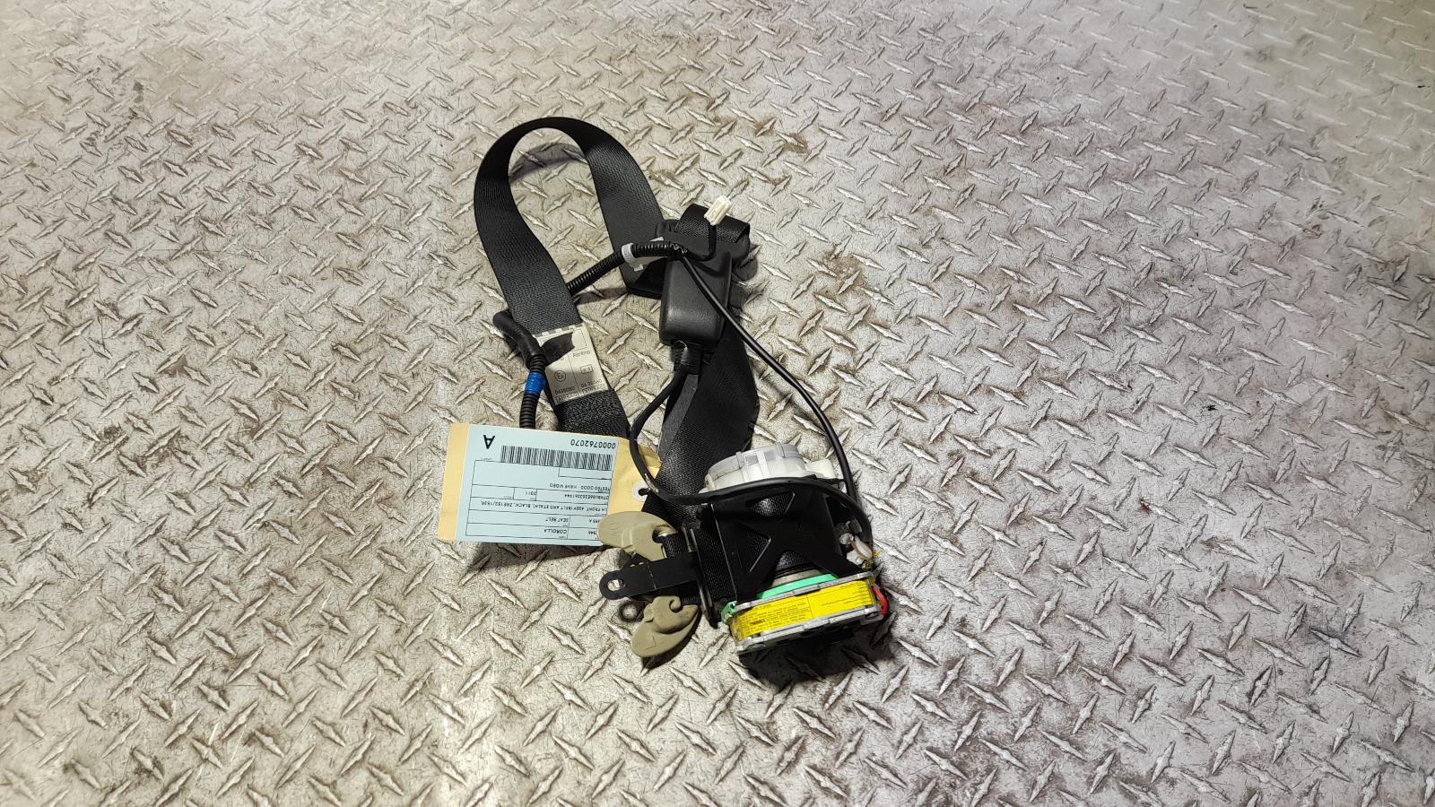 View Auto part Seatbelt/Stalk Toyota Corolla 2011