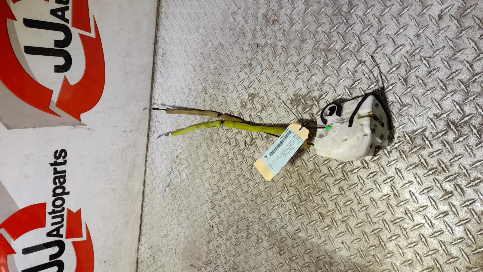 View Auto part Door/Boot/Gate Lock Mazda 3 2011