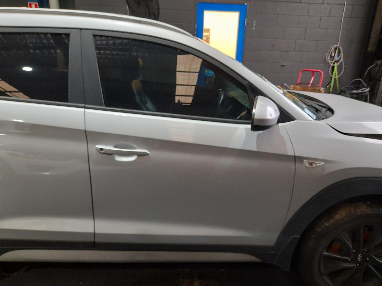 View Auto part Right Front Door Hyundai Tucson 2018