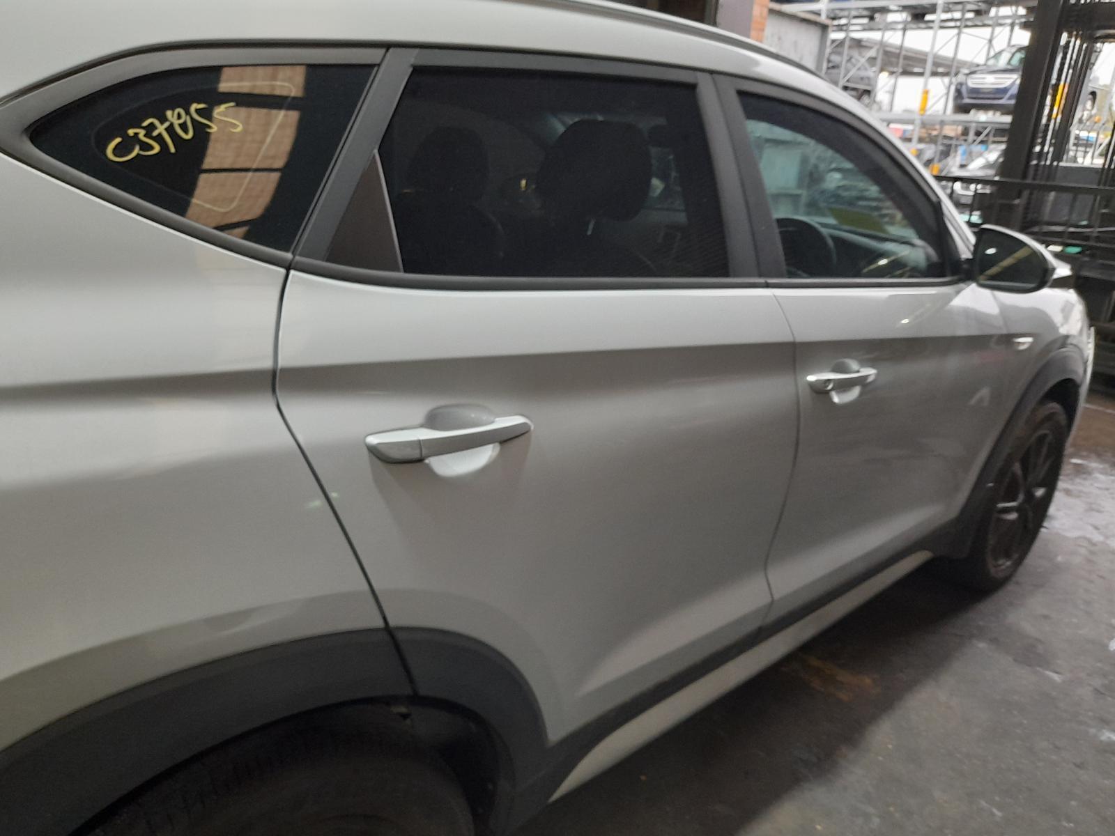 View Auto part Right Rear Door Sliding Hyundai Tucson 2018