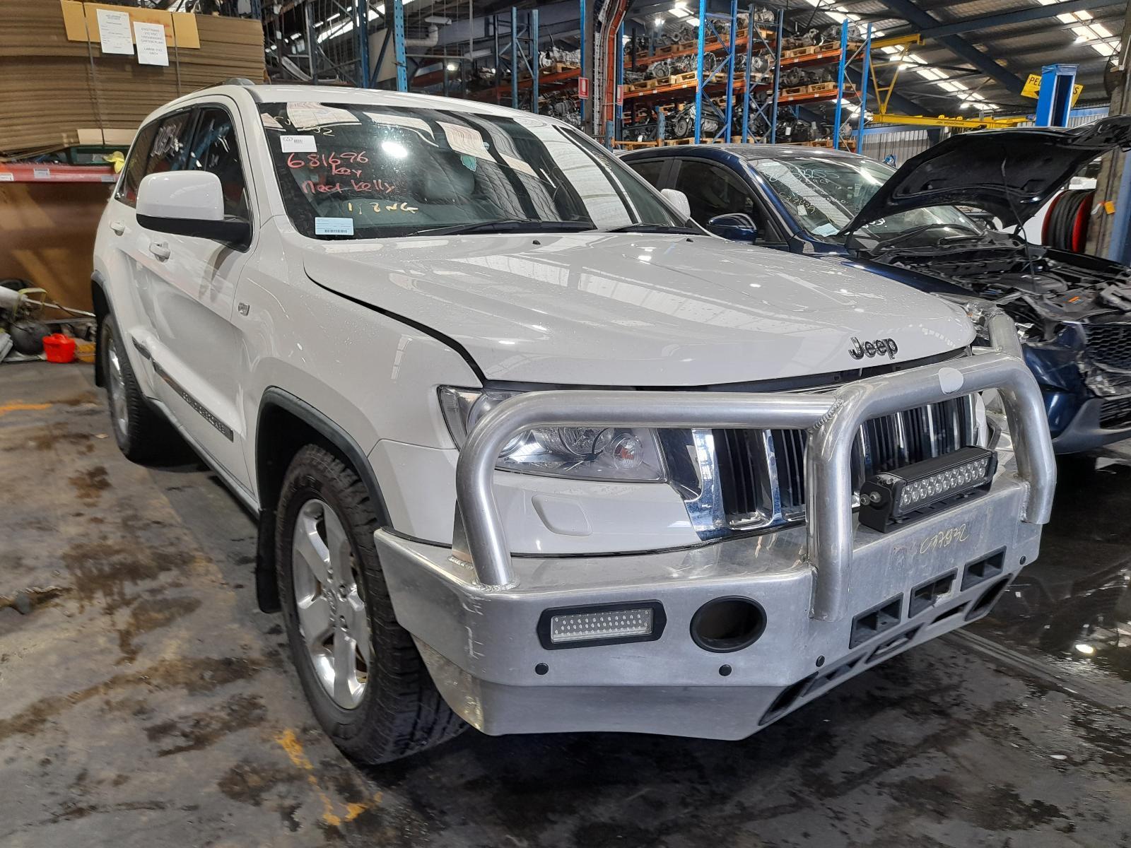 View Auto part Trans/Gearbox Jeep Grandcherokee 2011