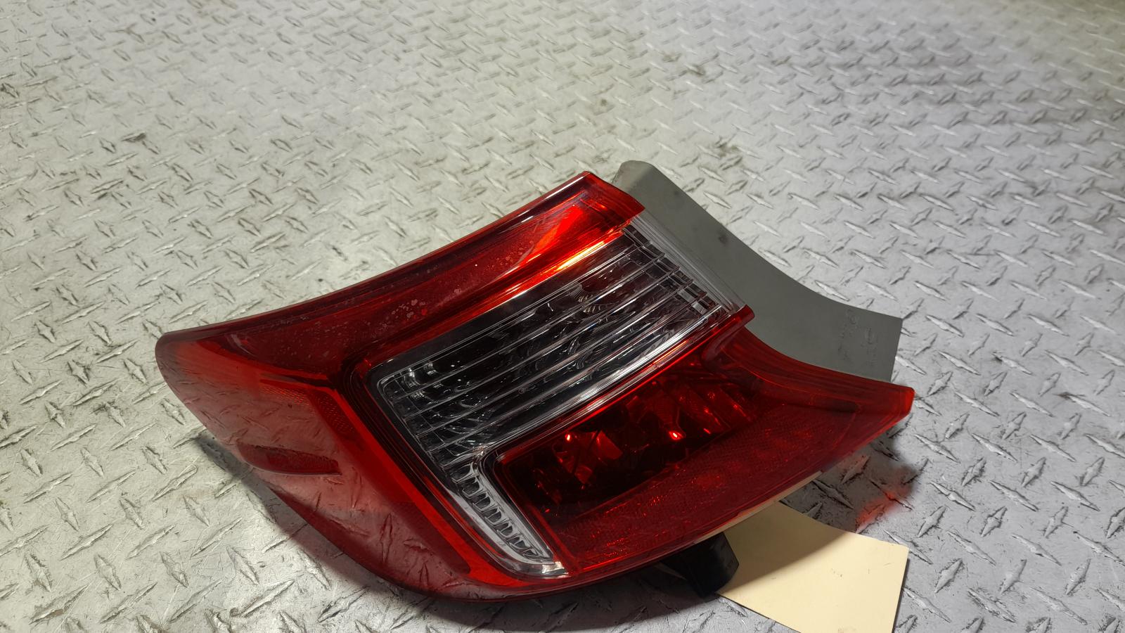 View Auto part Left Taillight Toyota Camry 2014