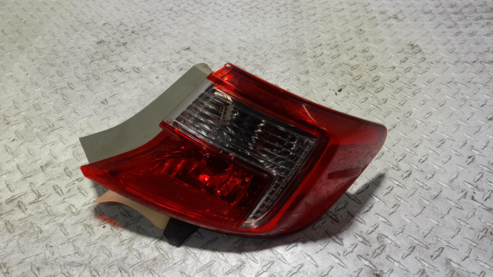 View Auto part Right Taillight Toyota Camry 2014