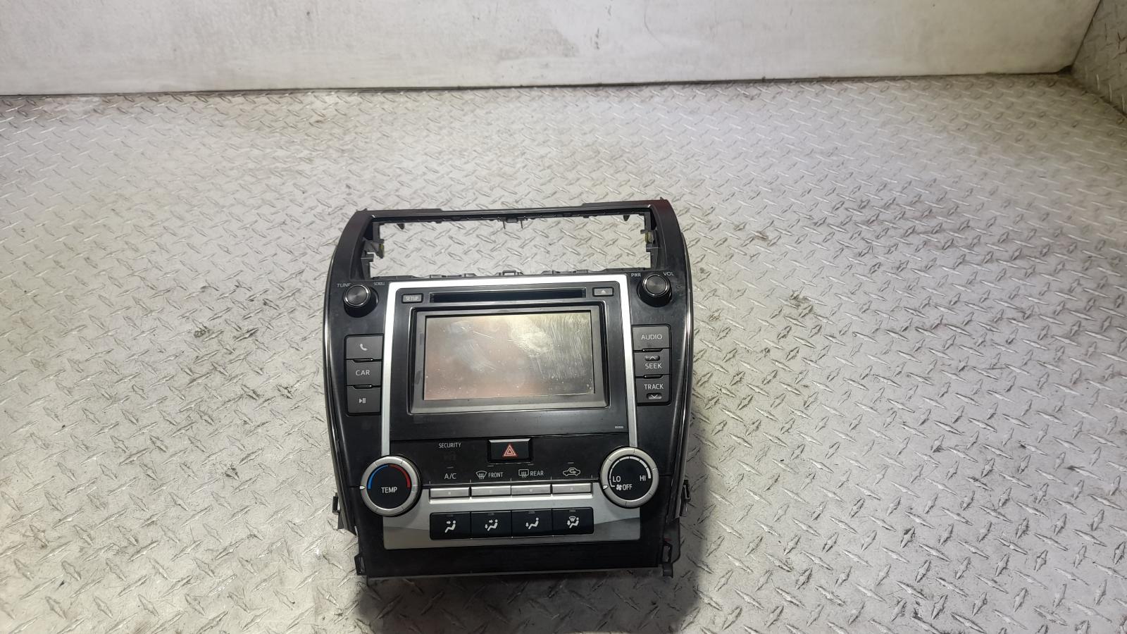 View Auto part Radio/Cd/Dvd/Sat/Tv Toyota Camry 2014