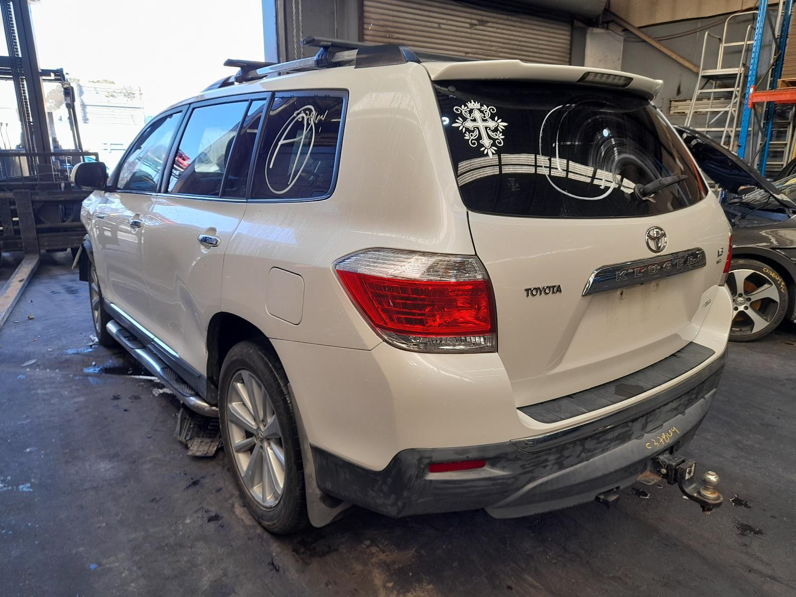 View Auto part Trans/Gearbox Toyota Kluger 2011