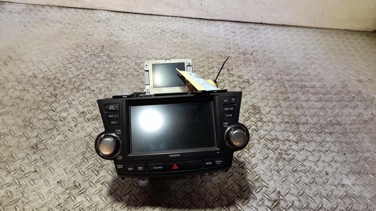 View Auto part Radio/Cd/Dvd/Sat/Tv Toyota Kluger 2011