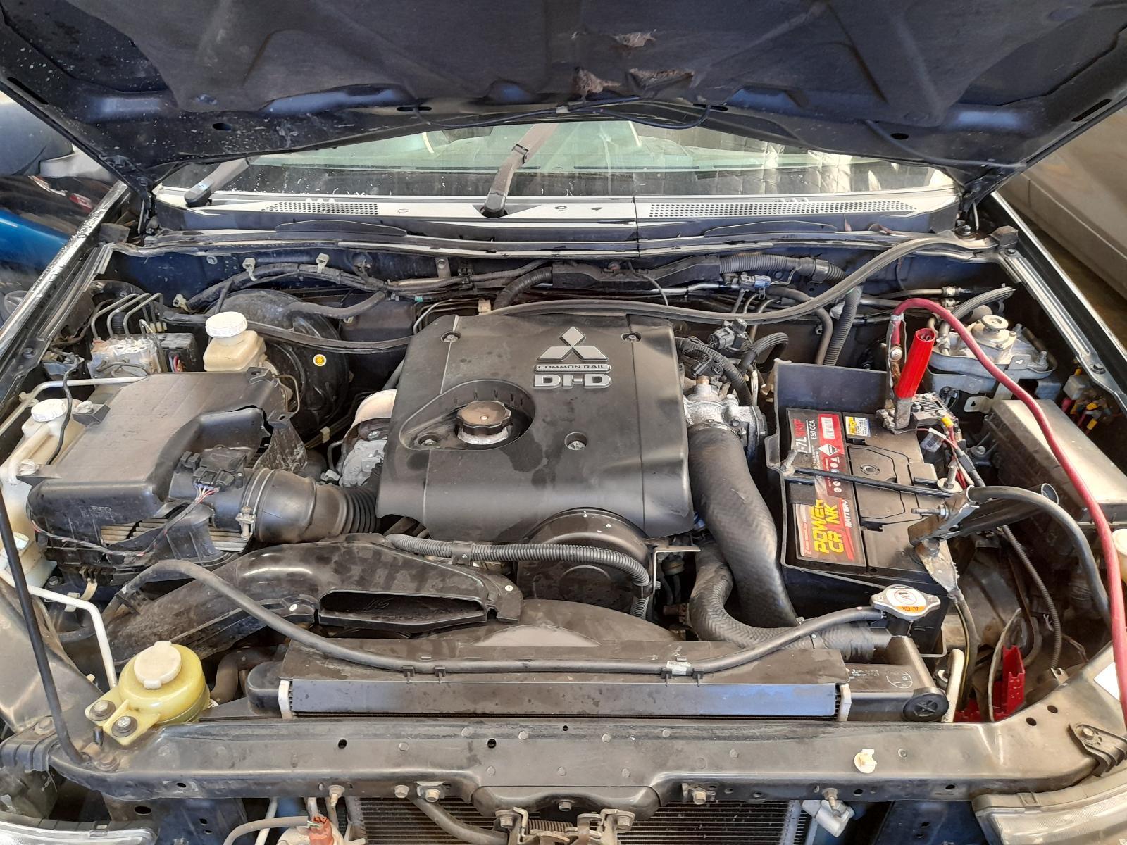 View Auto part Engine Mitsubishi Triton 2013