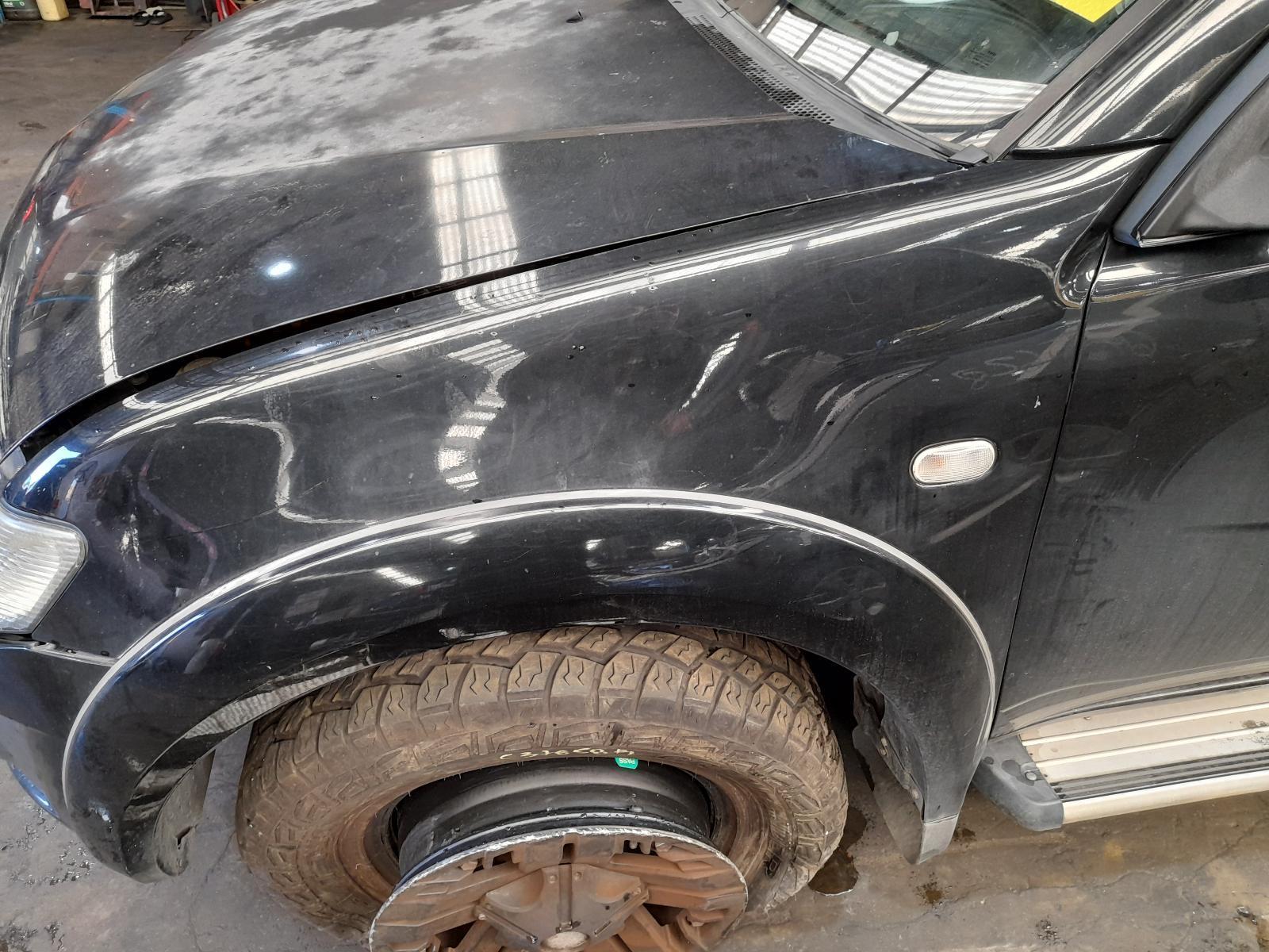 View Auto part Left Guard Mitsubishi Triton 2013