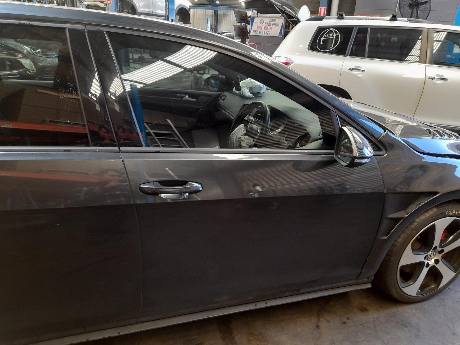 View Auto part Right Front Door Volkswagen Golf 2014