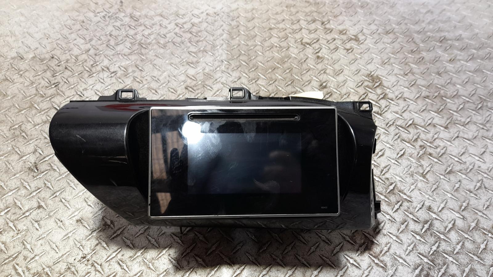View Auto part Radio/Cd/Dvd/Sat/Tv Toyota Hilux 2017