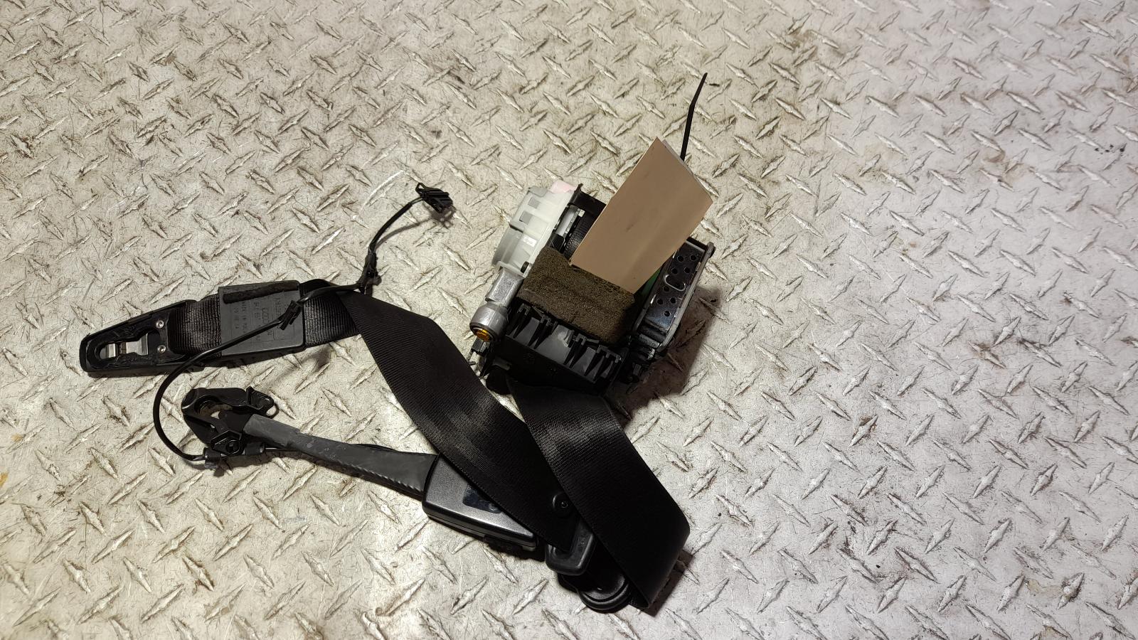 View Auto part Seatbelt/Stalk Audi A4 2014