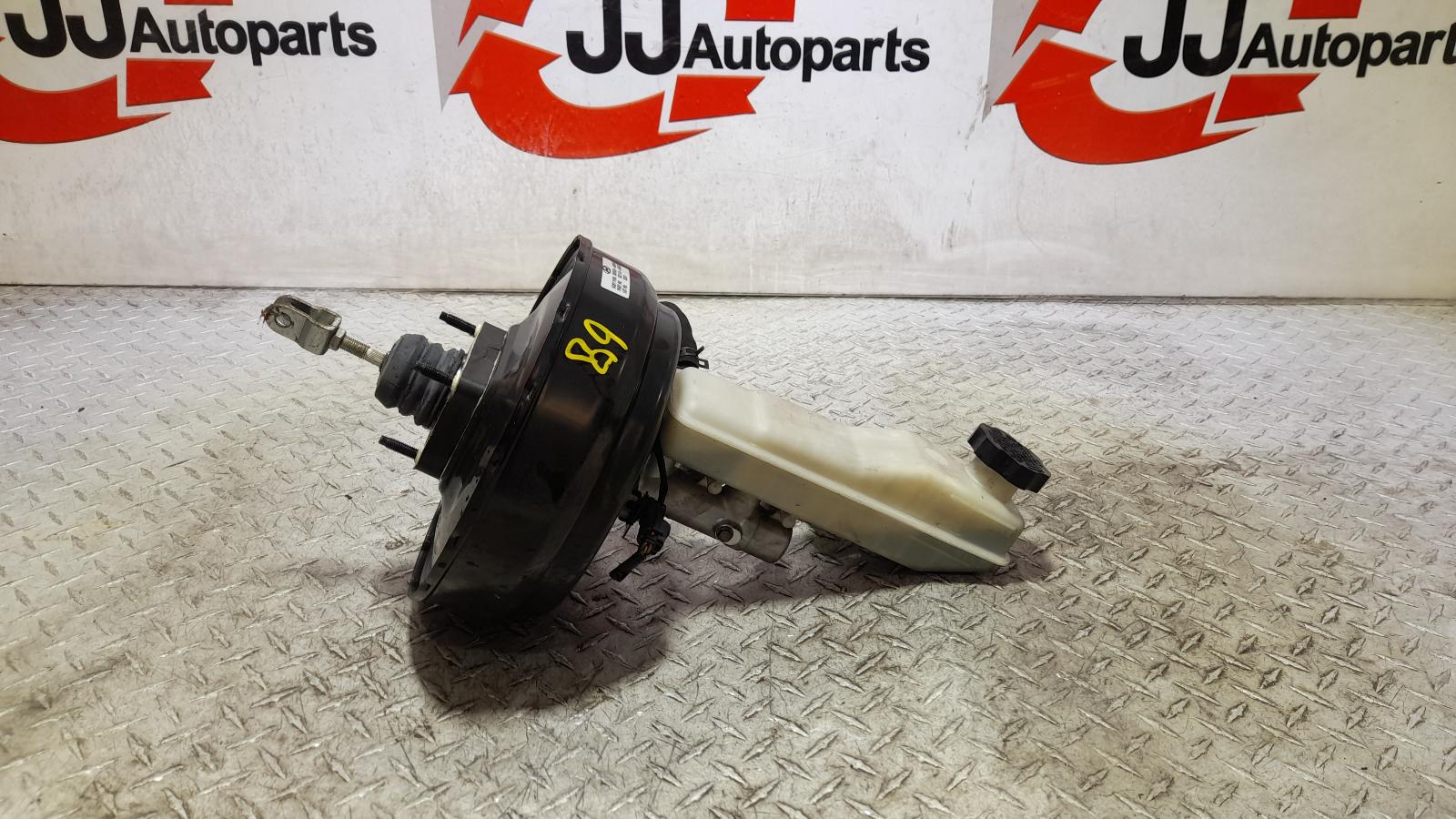 View Auto part Brake Booster Hyundai Iload/imax 2013