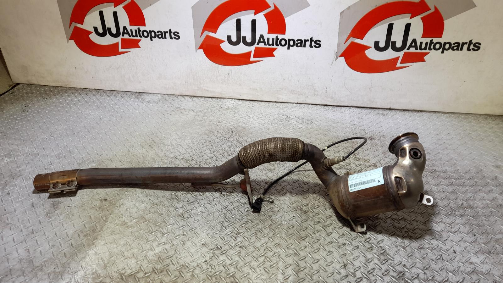 View Auto part Catalytic Converter Volkswagen Golf 2014