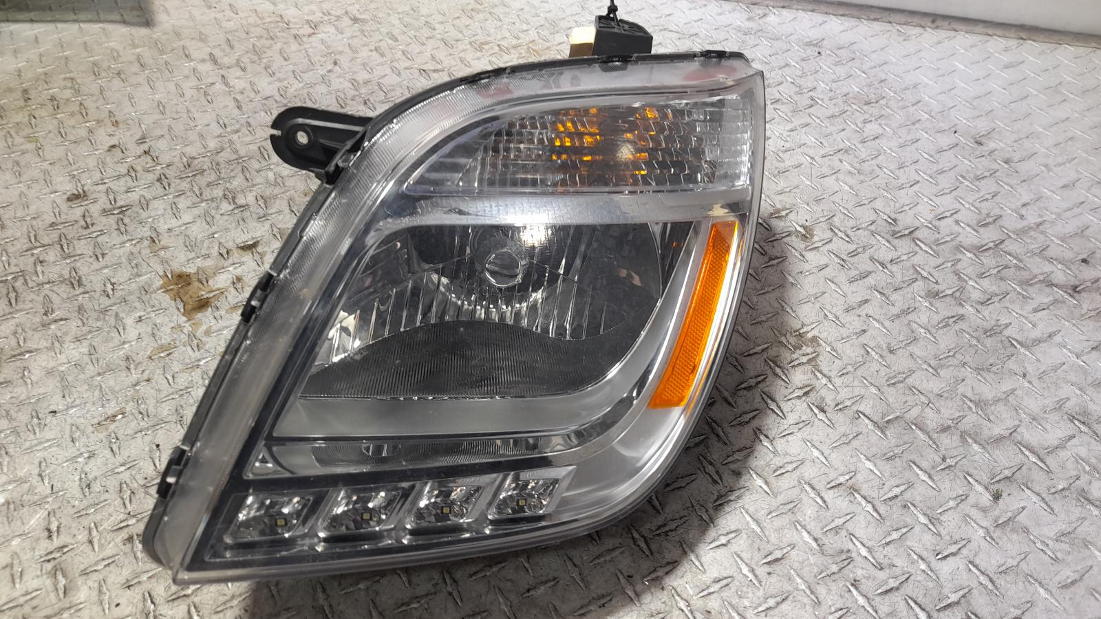 View Auto part Left Headlamp Ldv V80 2023