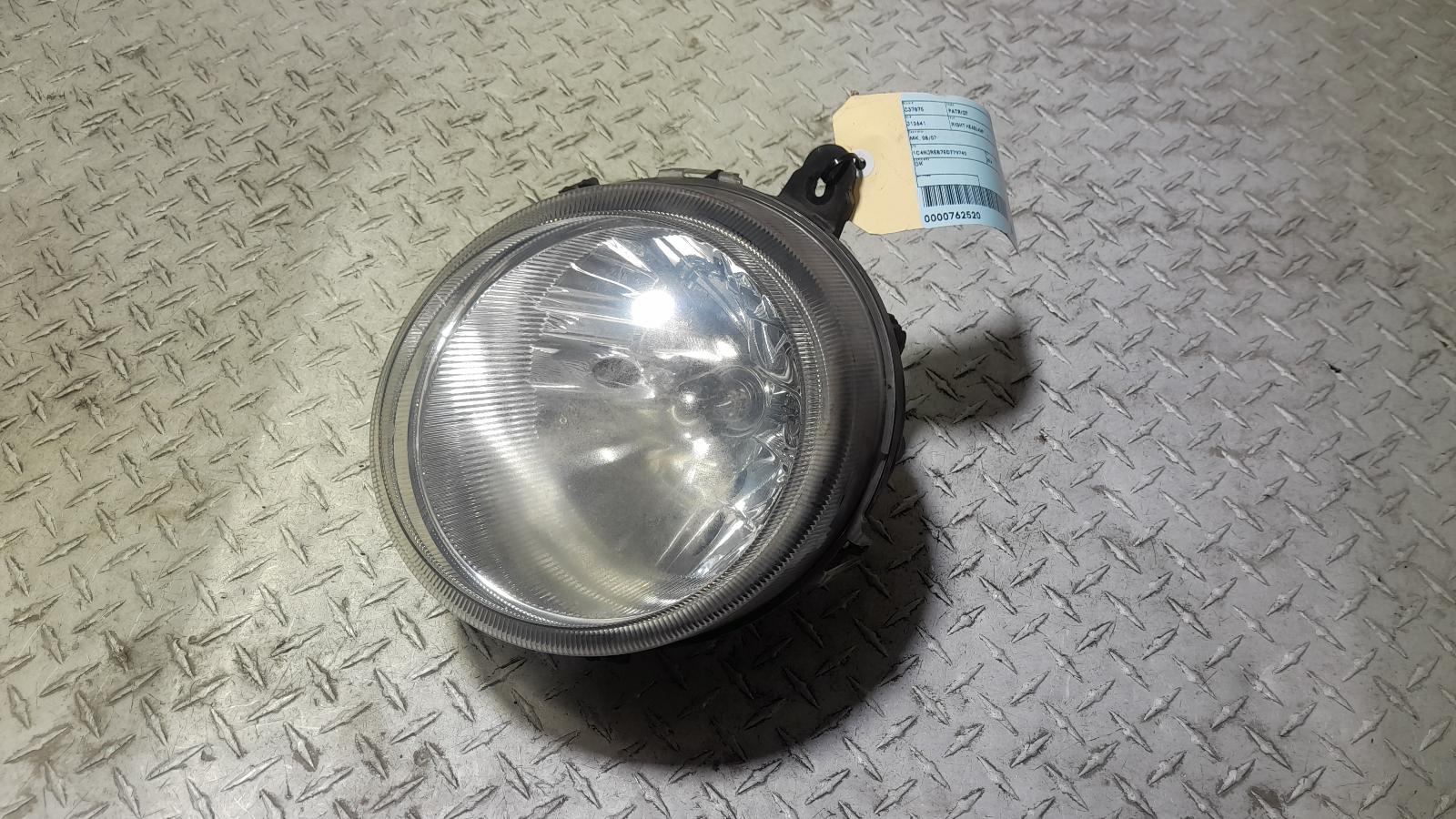 View Auto part Right Headlamp Jeep Patriot 2014