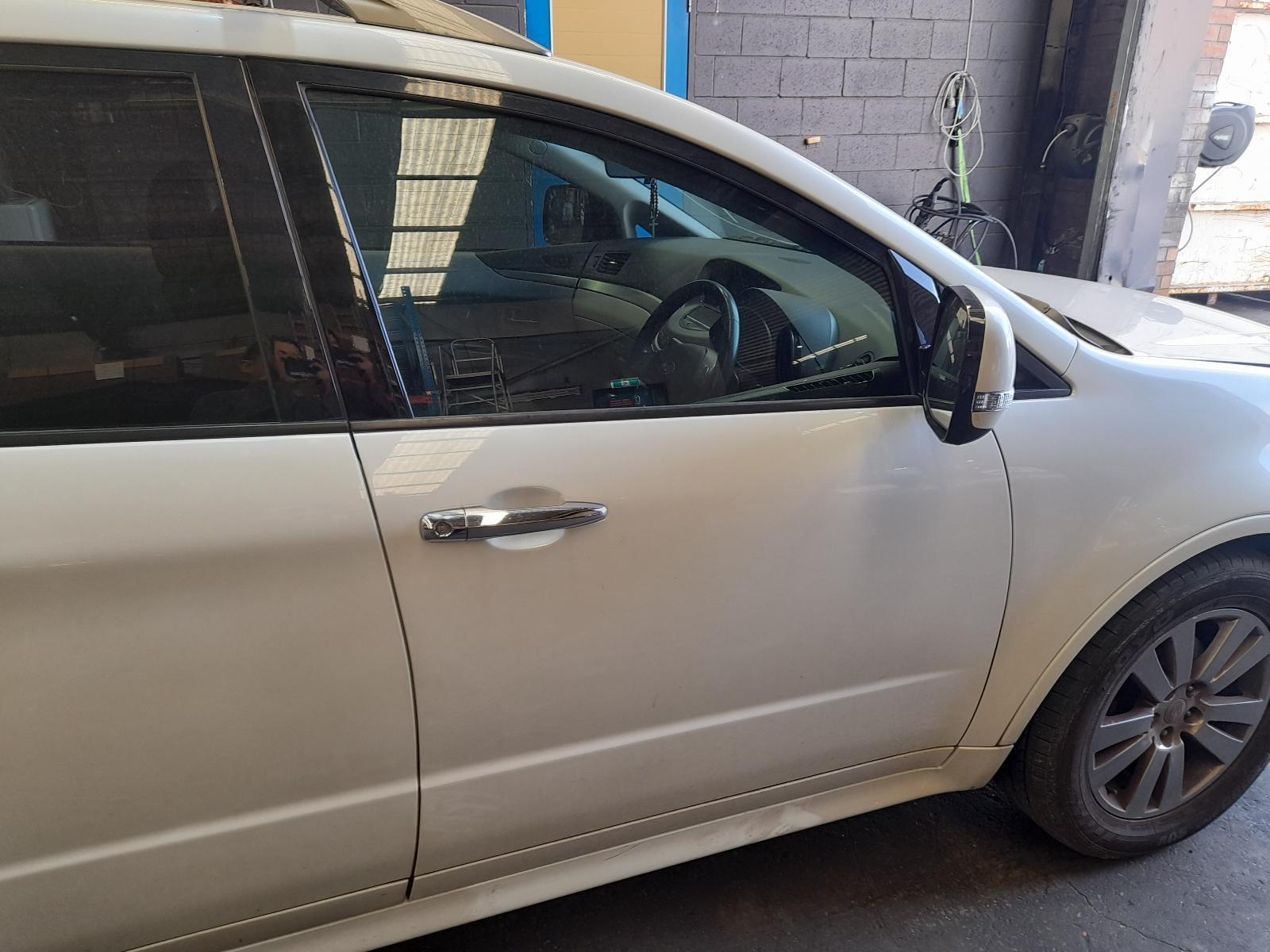 View Auto part Right Front Door Subaru Tribeca 2013