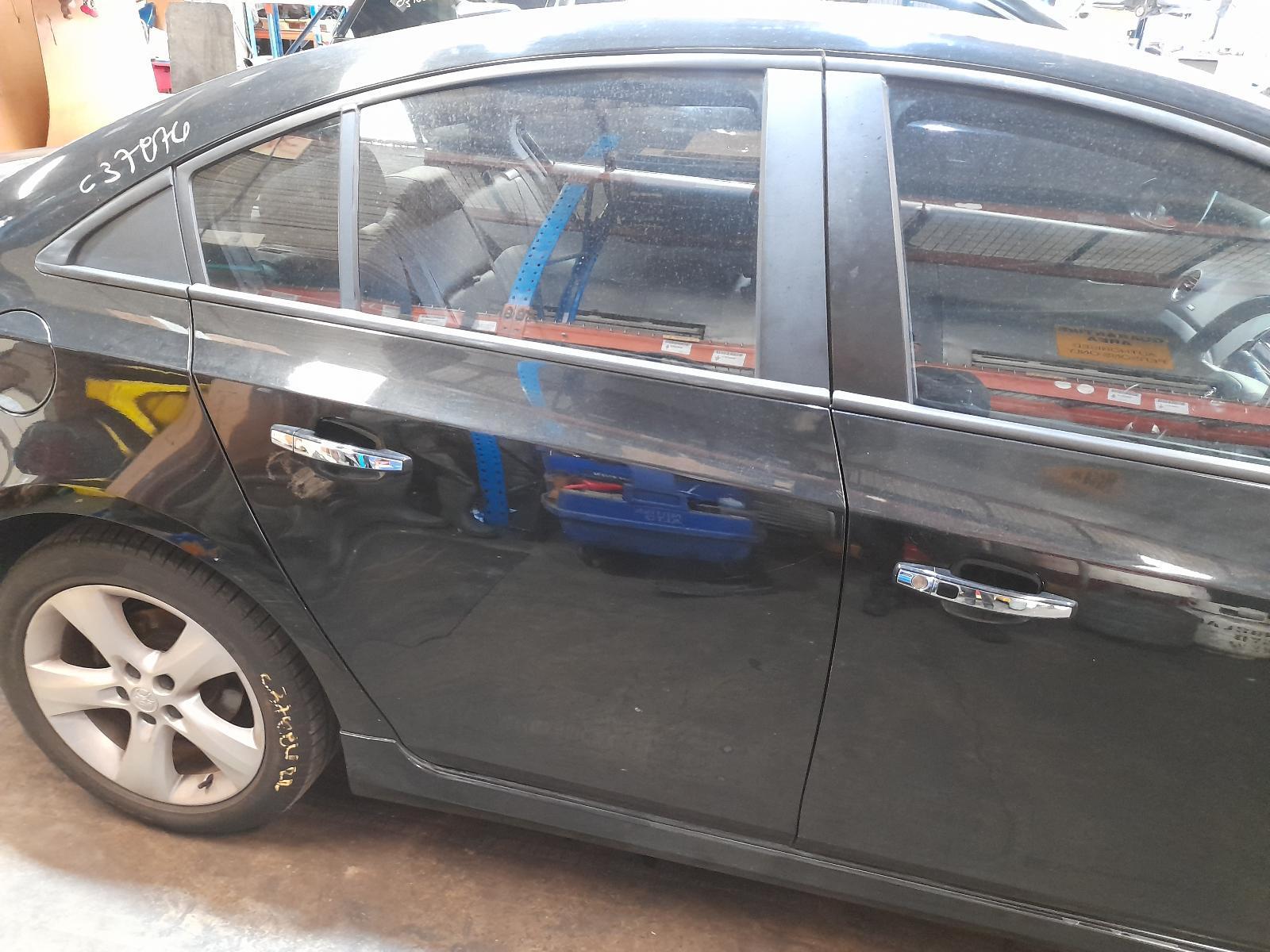 View Auto part Right Rear Door Sliding Holden Cruze 2012