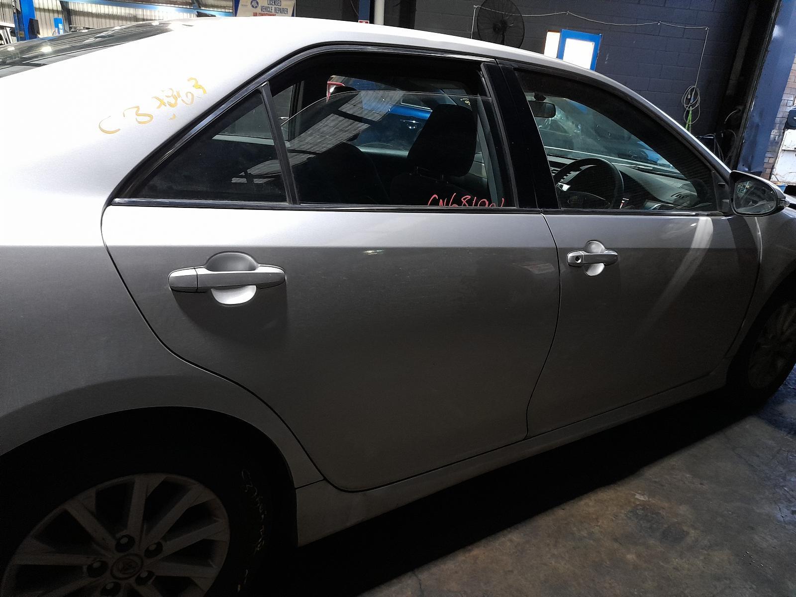 View Auto part Right Rear Door Sliding Toyota Aurion 2015