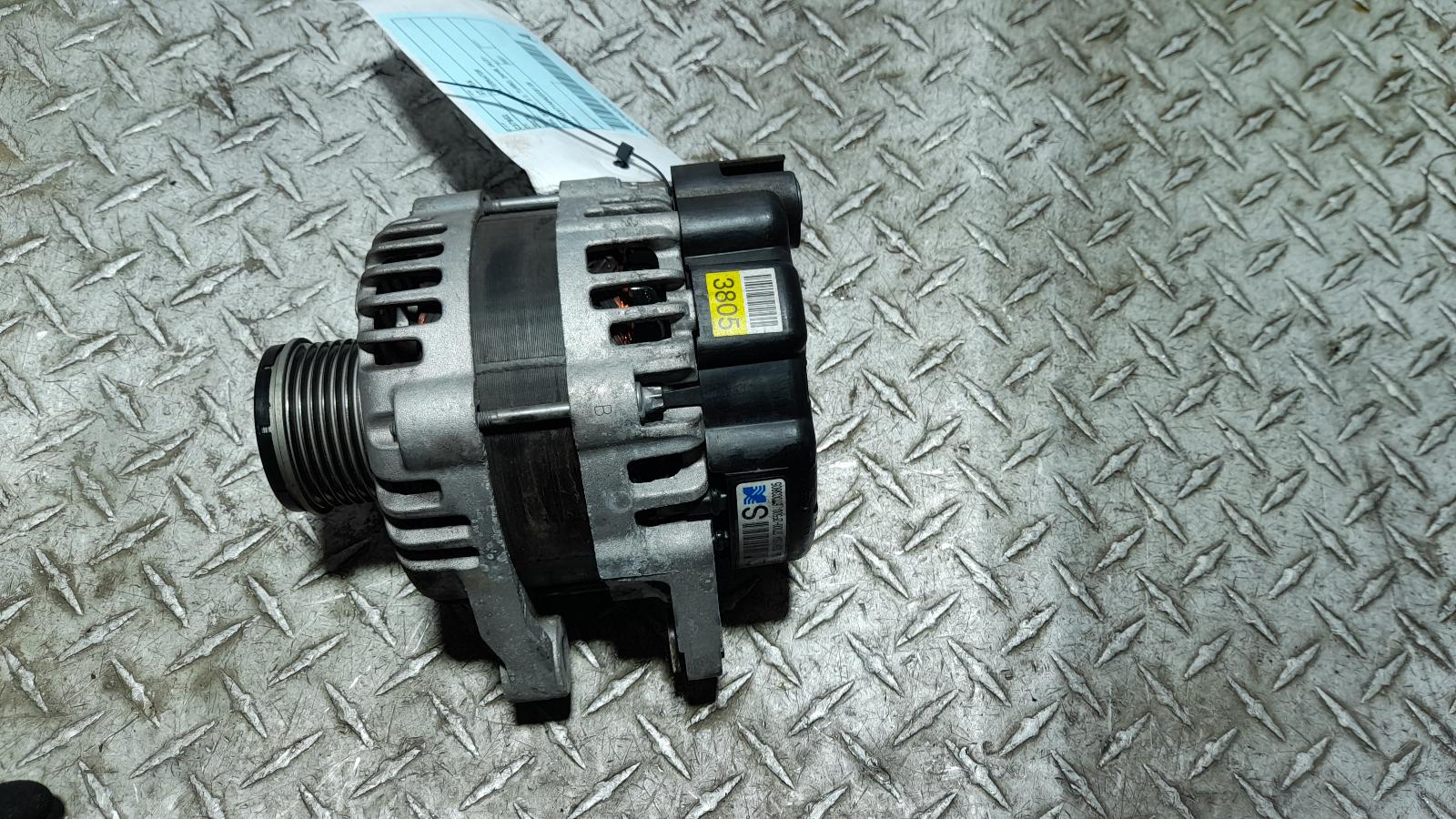 View Auto part Alternator Hyundai Staria 2021