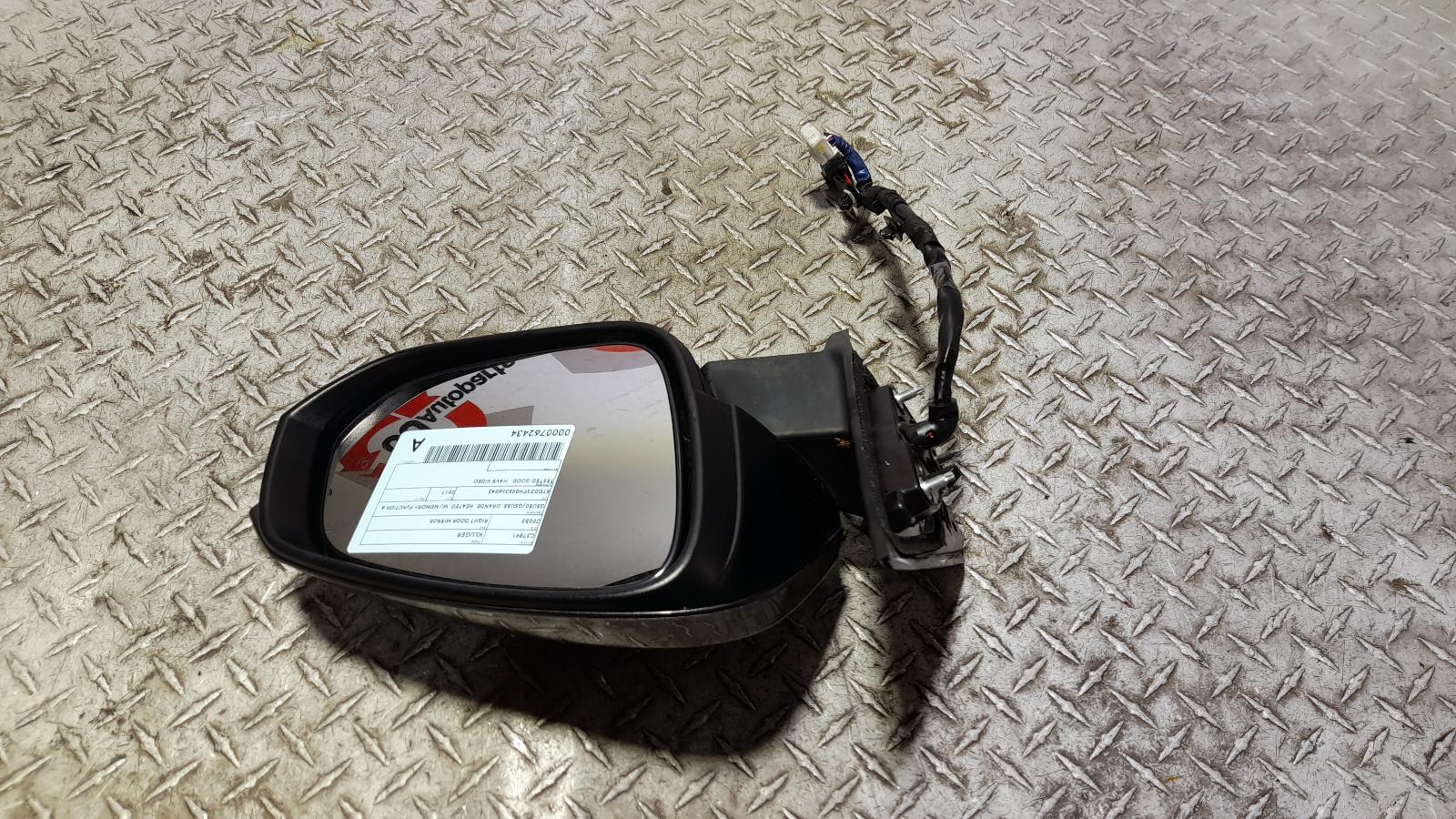 View Auto part Right Door Mirror Toyota Kluger 2017