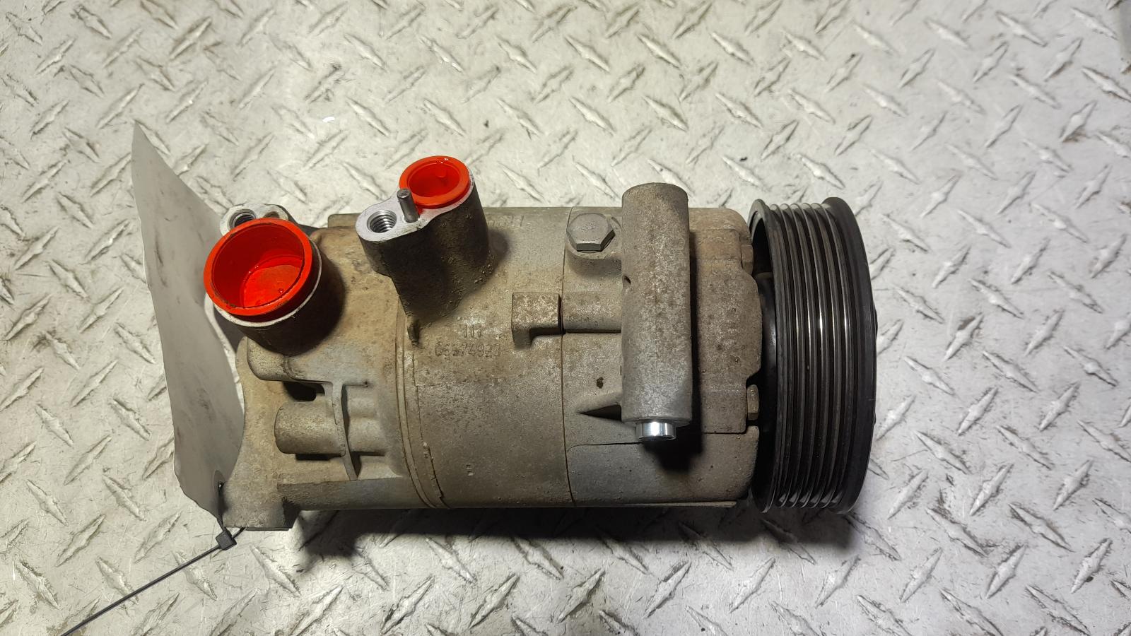 View Auto part A/C Compressor Volkswagen Caddy 2013