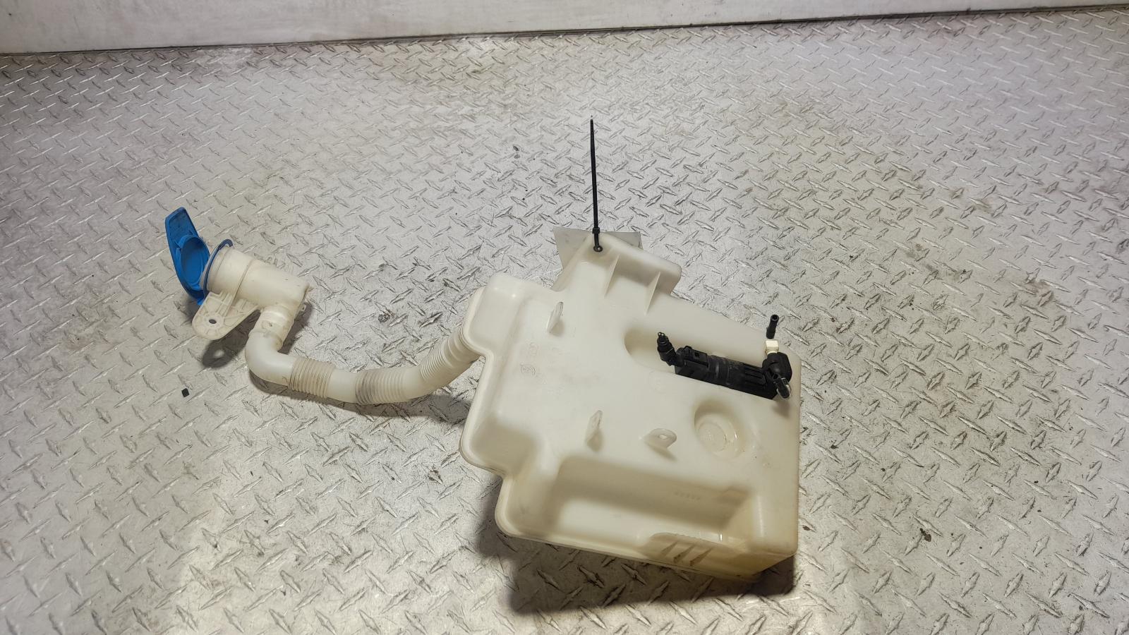 View Auto part Washer Bottle Volkswagen Caddy 2013