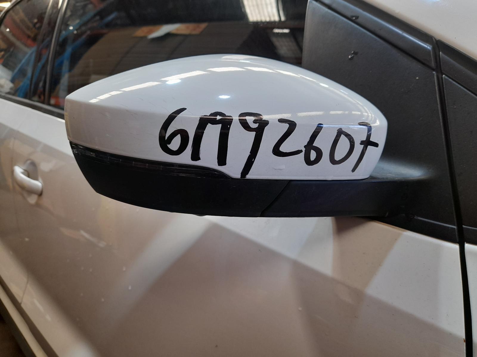View Auto part Right Door Mirror Volkswagen Polo 2011