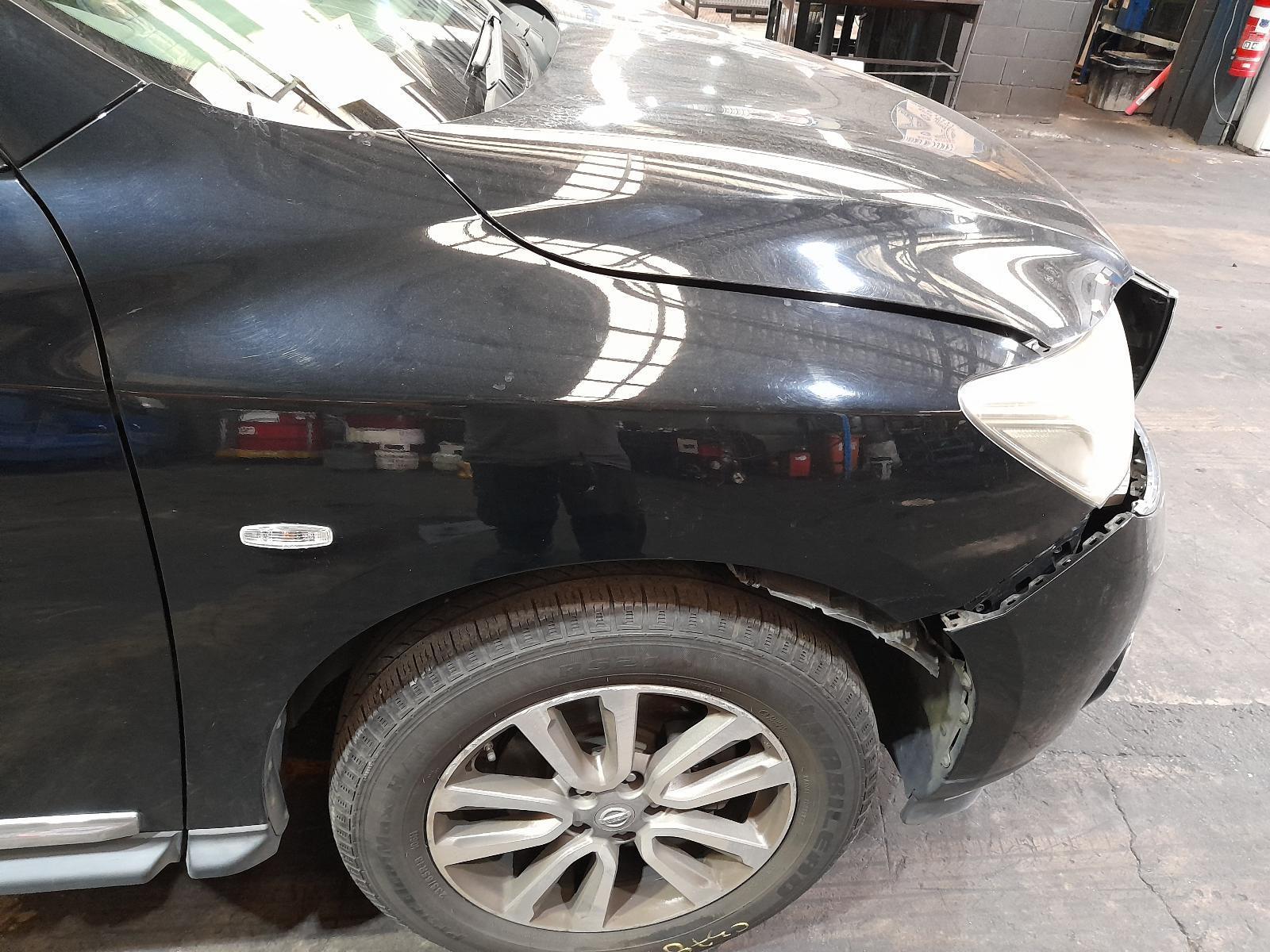 View Auto part Right Guard Nissan Pathfinder 2015