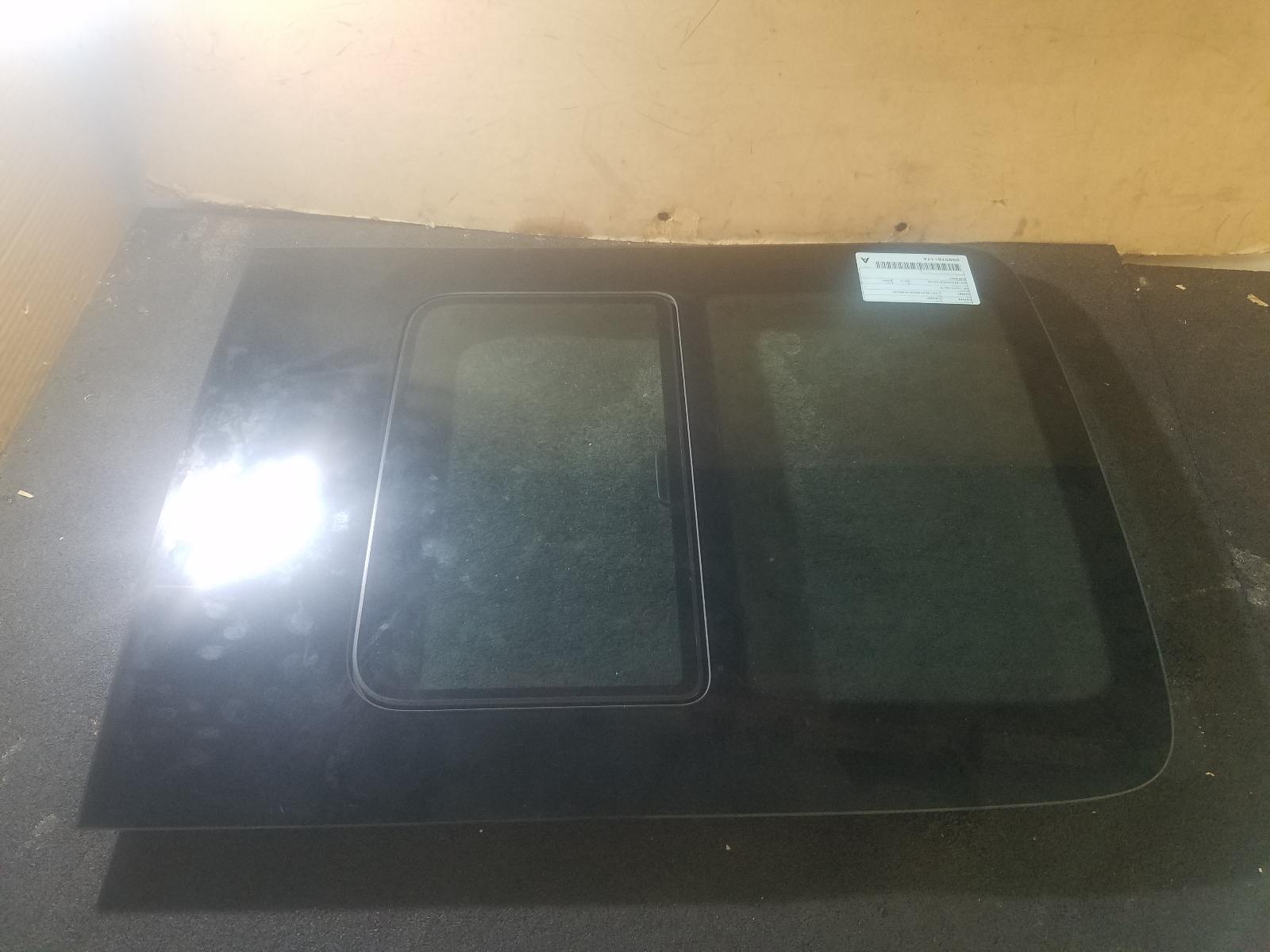 View Auto part Left Rear Door Window Volkswagen Caddy 2013