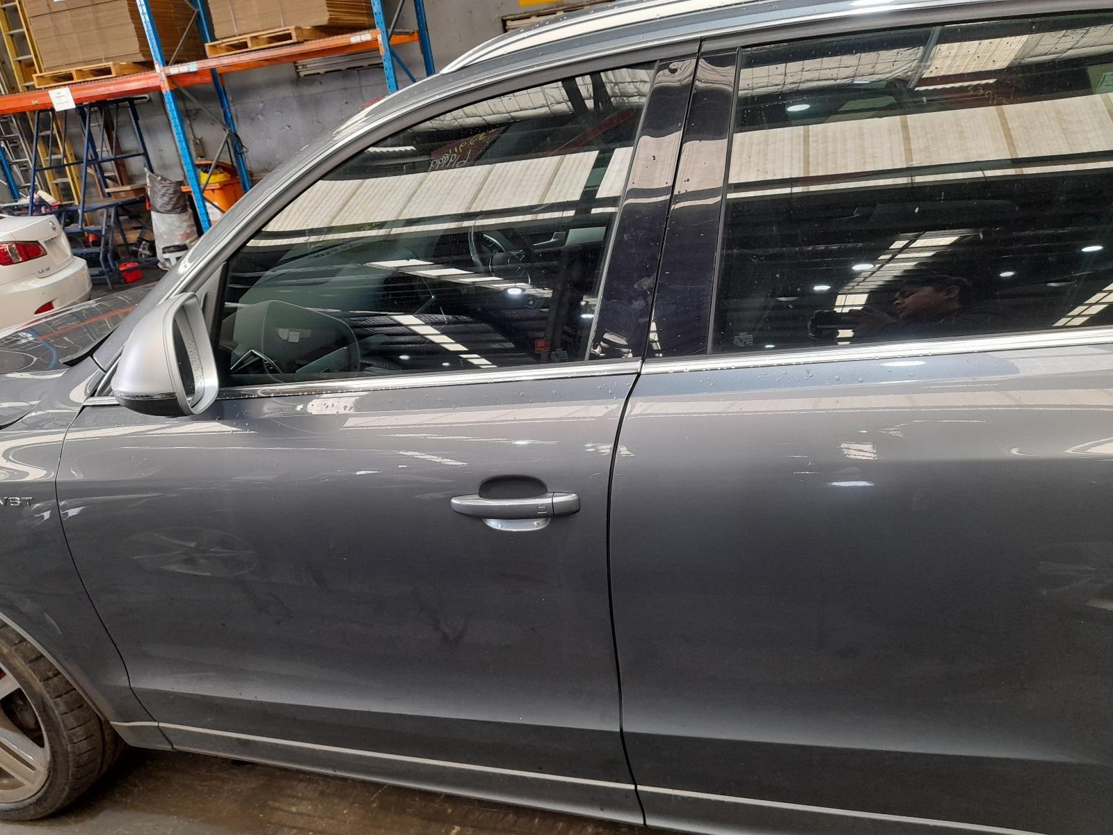 View Auto part Left Front Door Audi Q5 2014