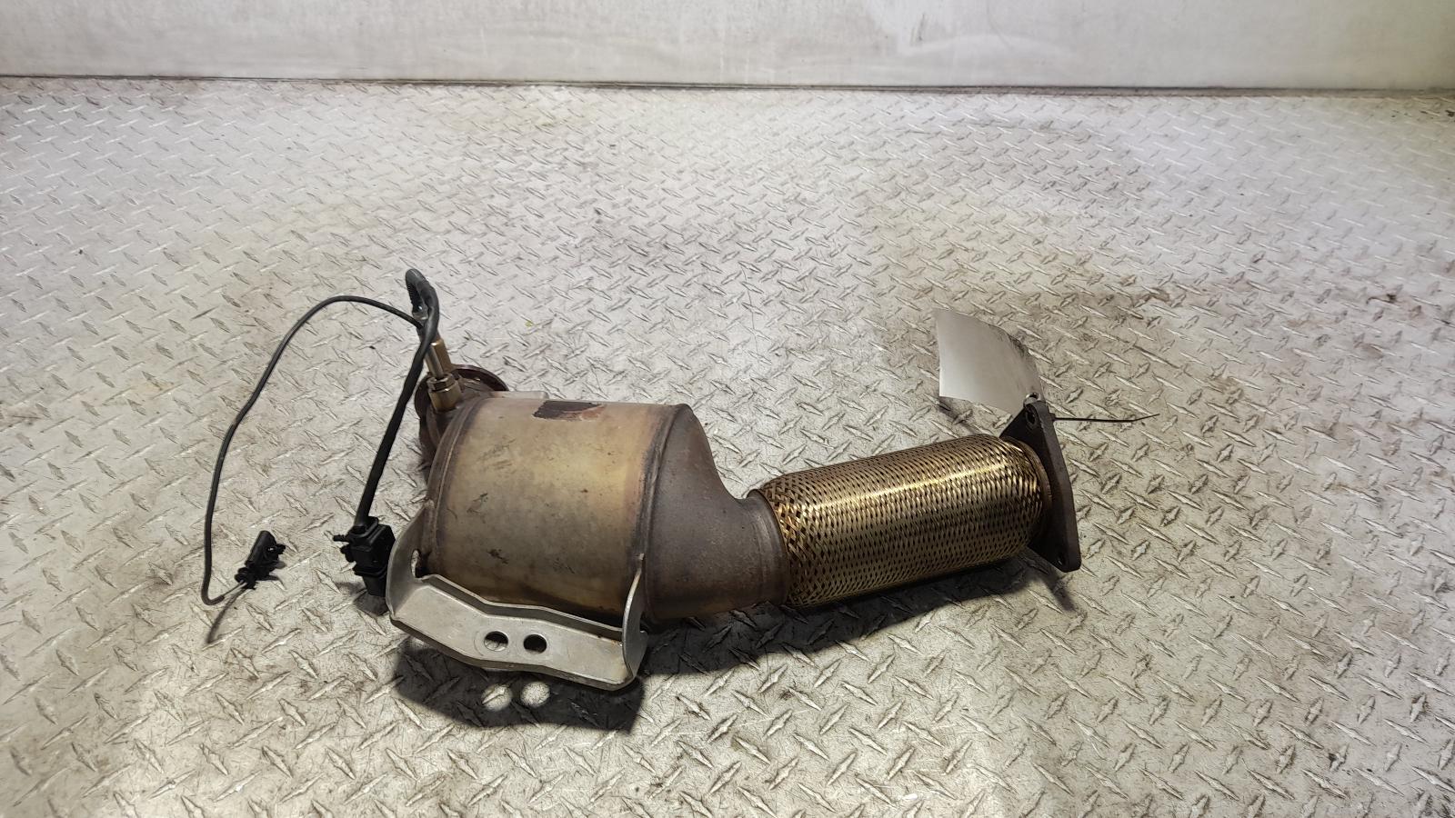 View Auto part Catalytic Converter Volvo Xc60 2016