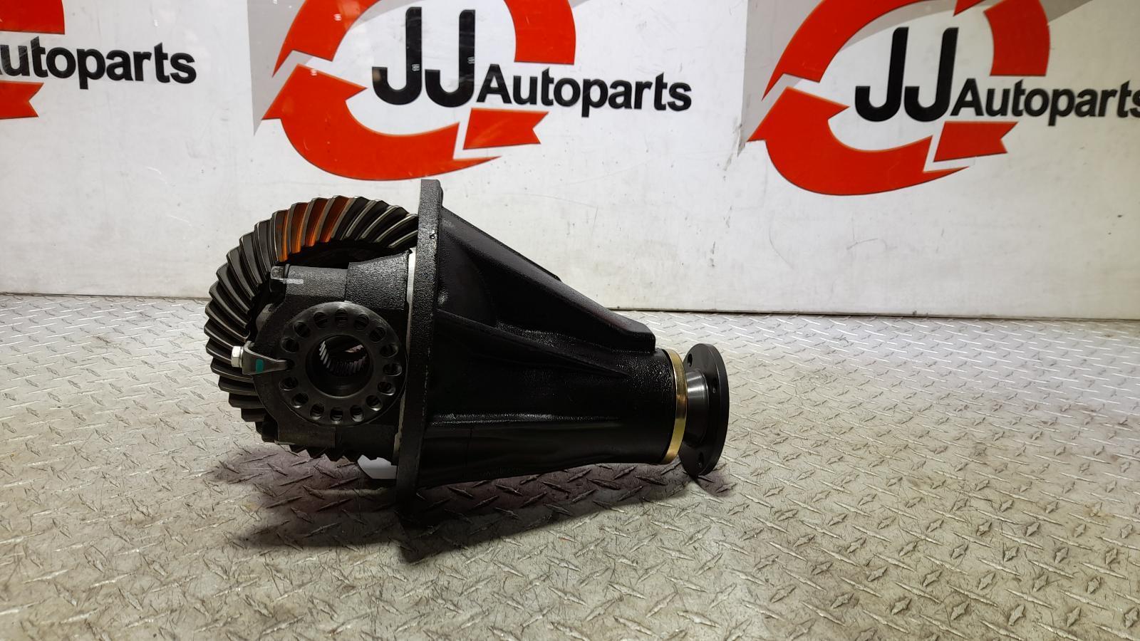 View Auto part Differential Centre Toyota Hilux 1996