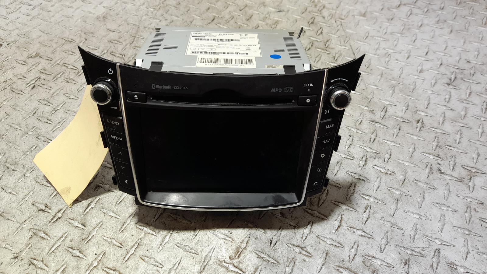 View Auto part Radio/Cd/Dvd/Sat/Tv Hyundai I30 2013