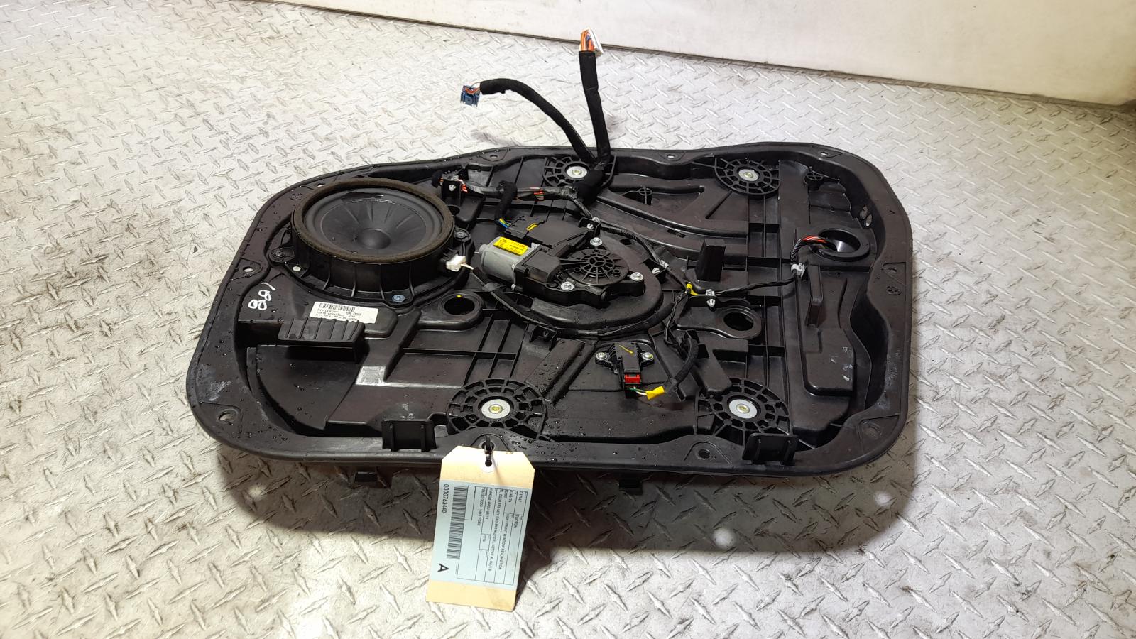View Auto part Right Front Window Reg/Motor Hyundai Tucson 2016