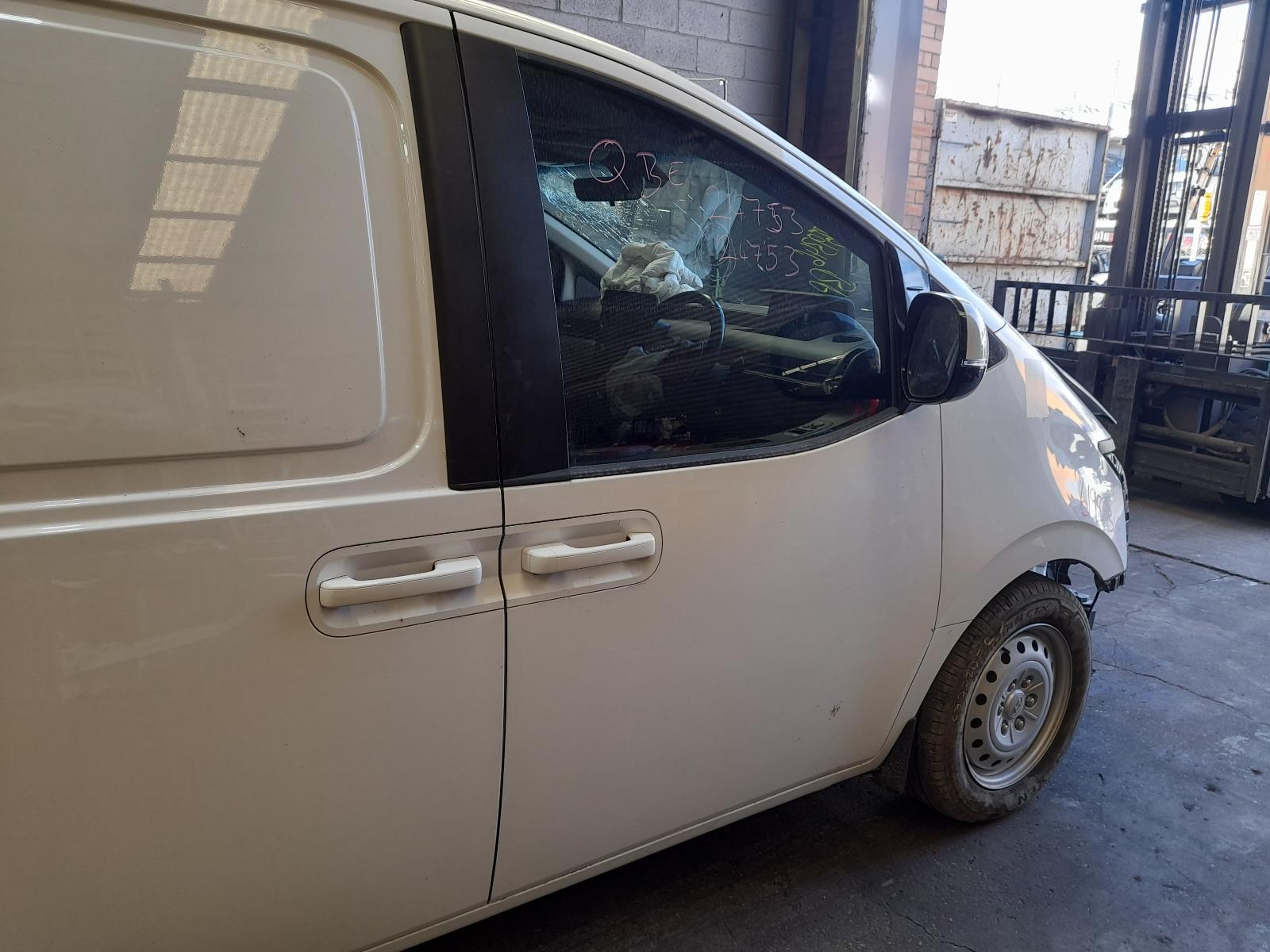 View Auto part Right Front Door Hyundai Staria 2023