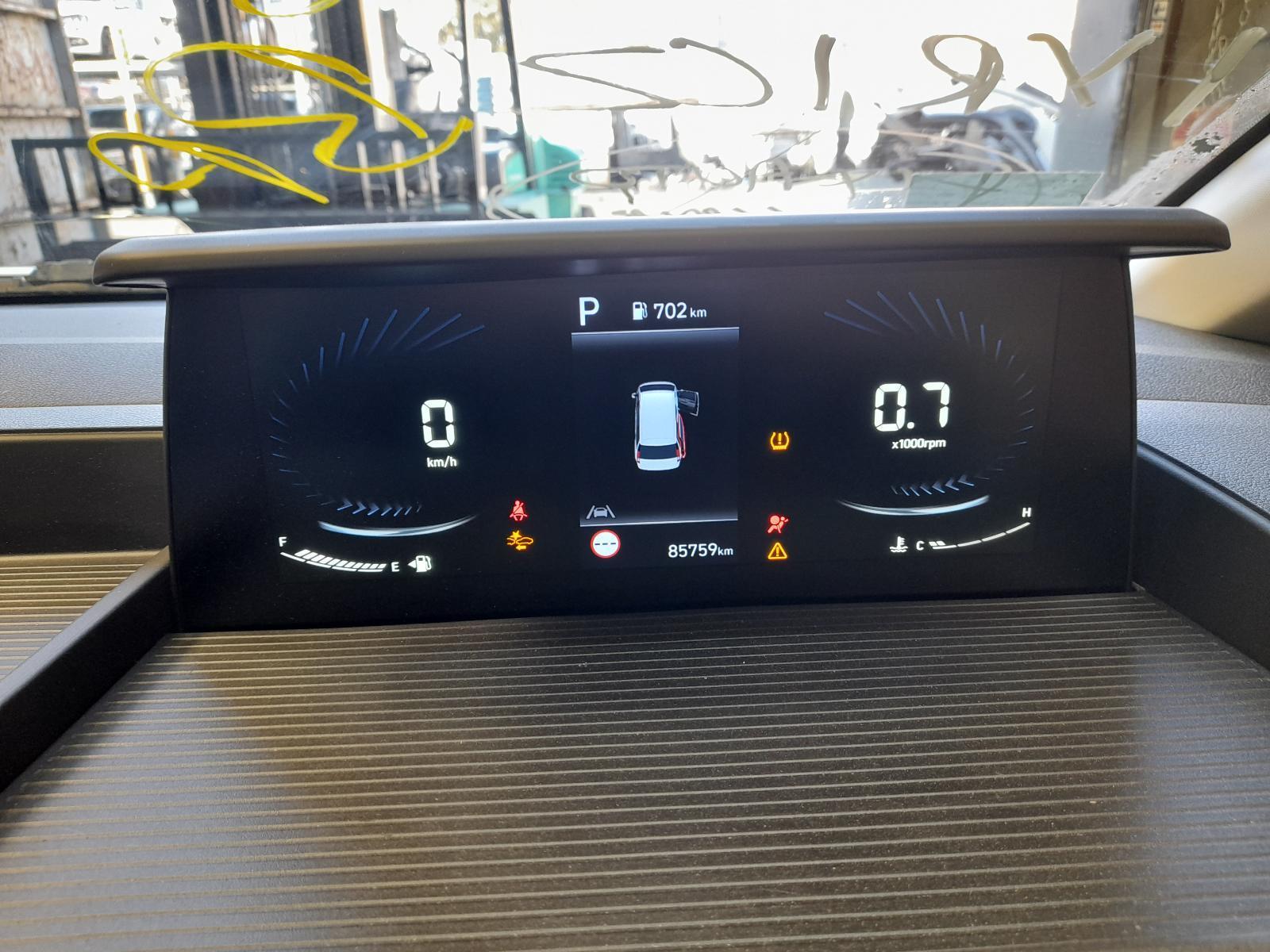 View Auto part Instrument Cluster Hyundai Staria 2023