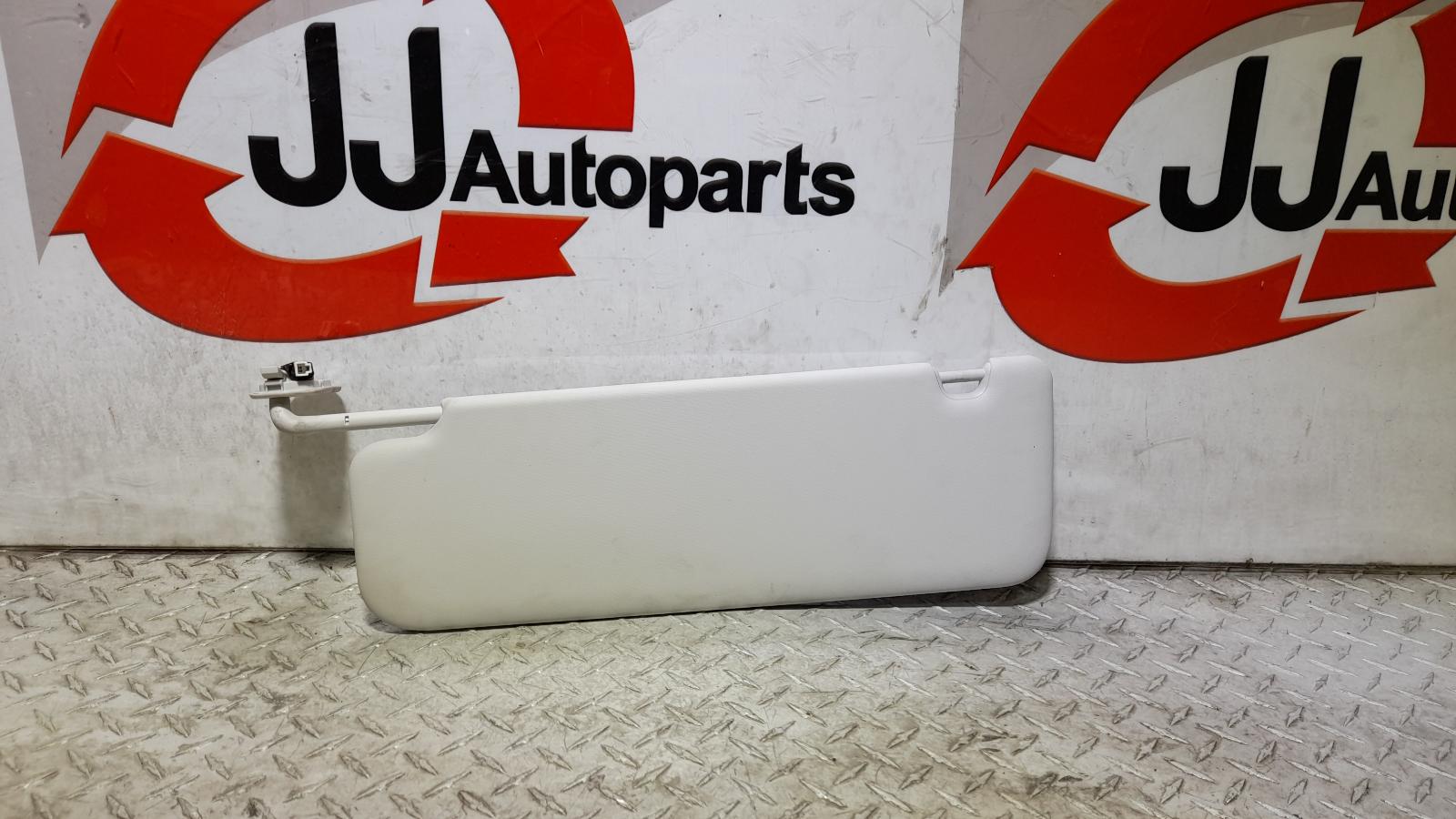 View Auto part Sunvisor Hyundai Staria 2023