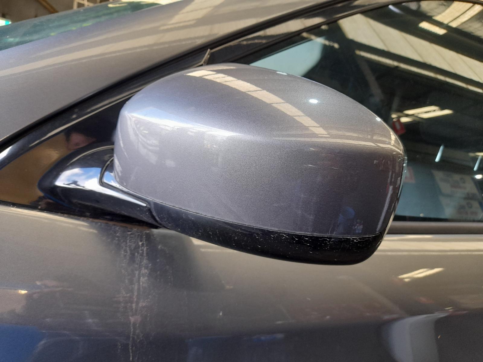 View Auto part Left Door Mirror Nissan Pathfinder 2015