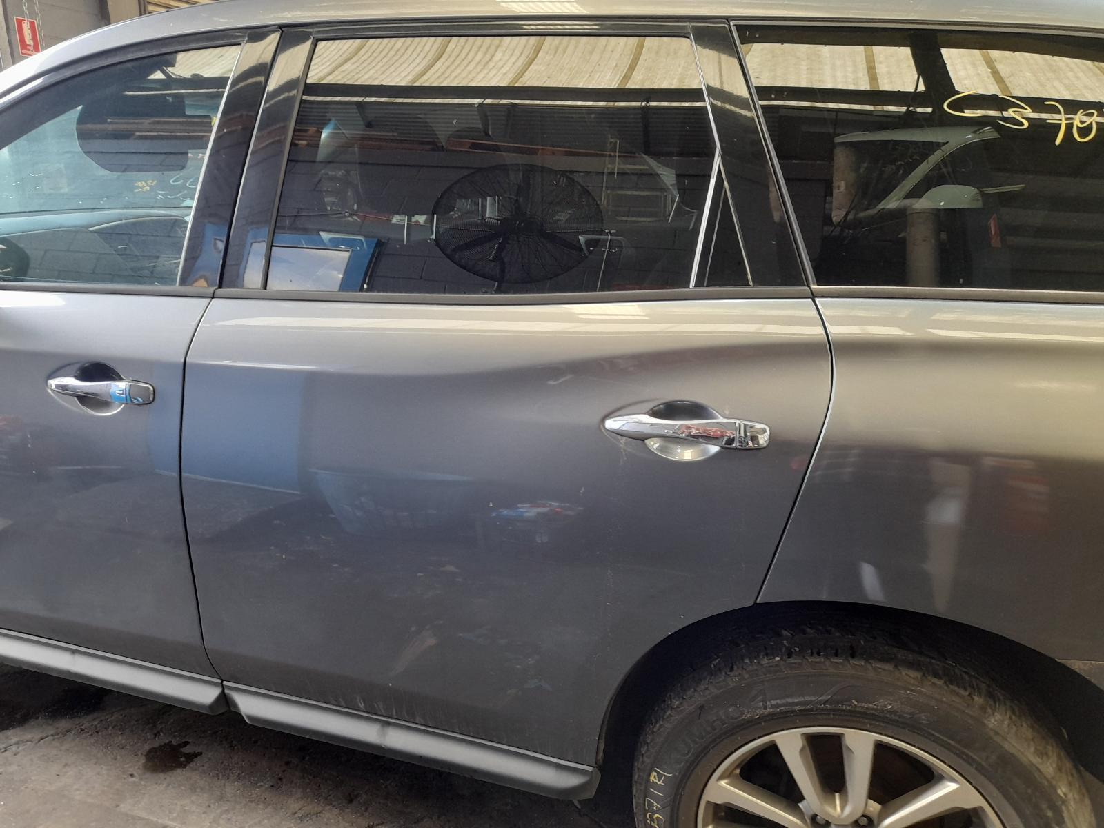View Auto part Left Rear Door/Sliding Nissan Pathfinder 2015