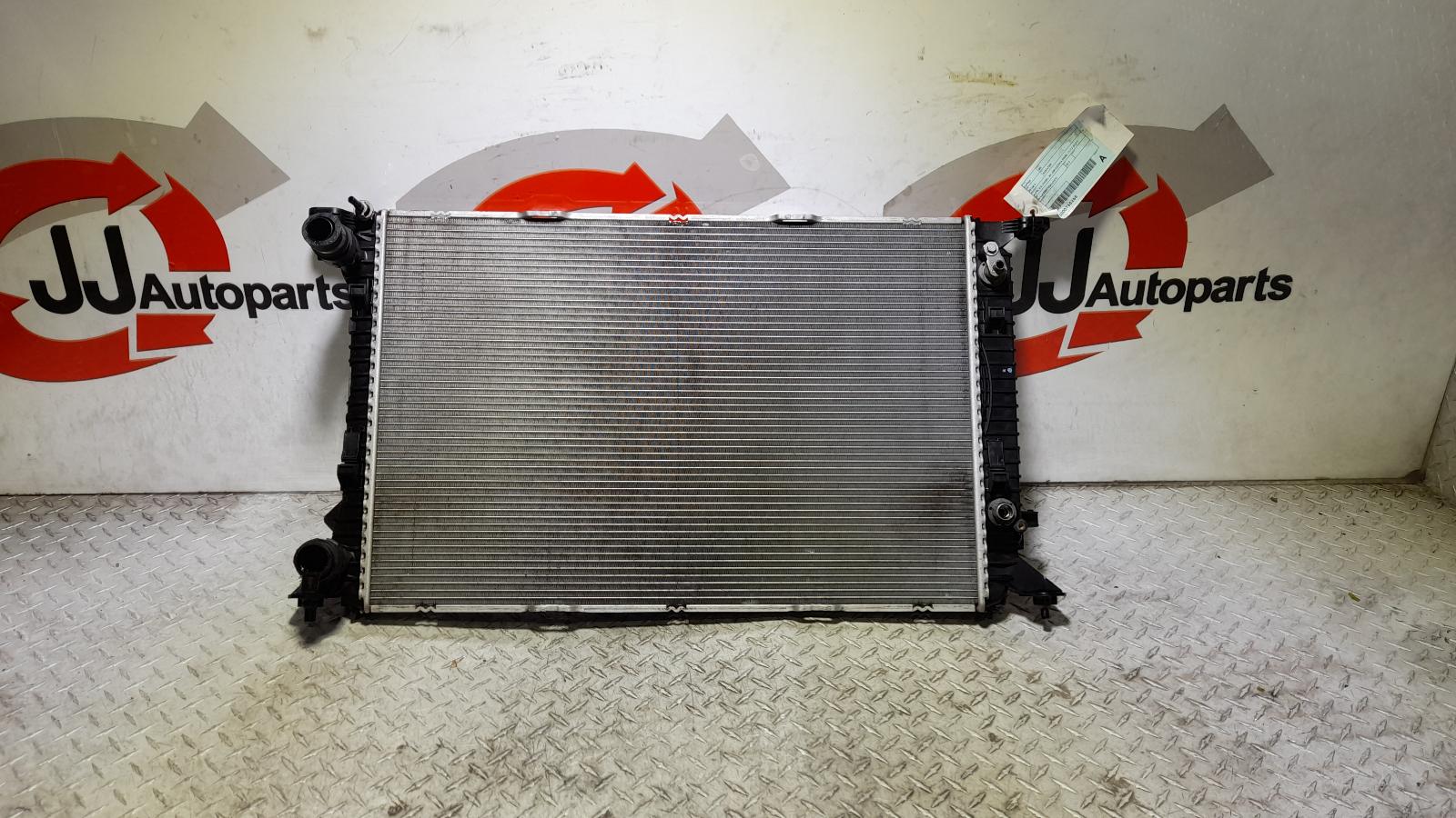 View Auto part Radiator Audi Q5 2013