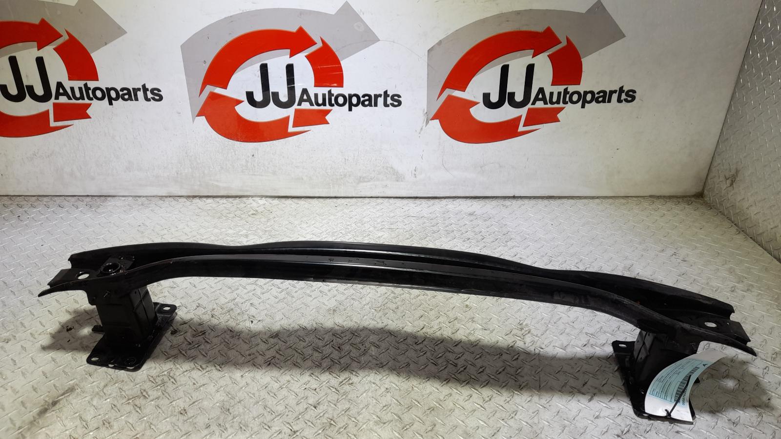 View Auto part R/Bar Bracket/Reinfo Volkswagen Tiguan 2023