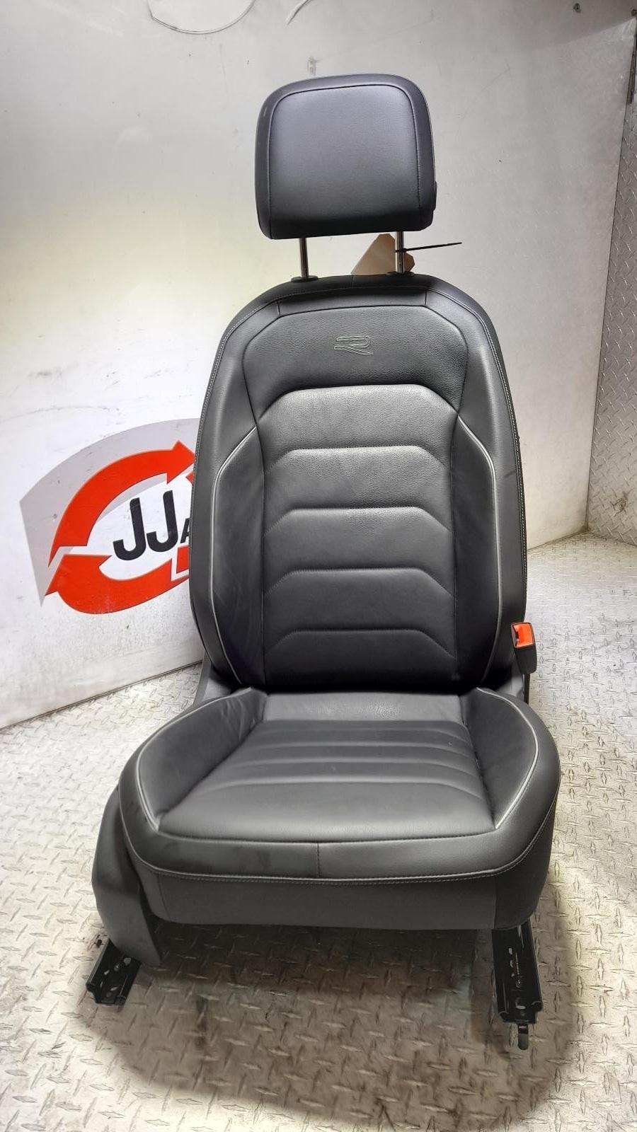 View Auto part Front Seat Volkswagen Tiguan 2023