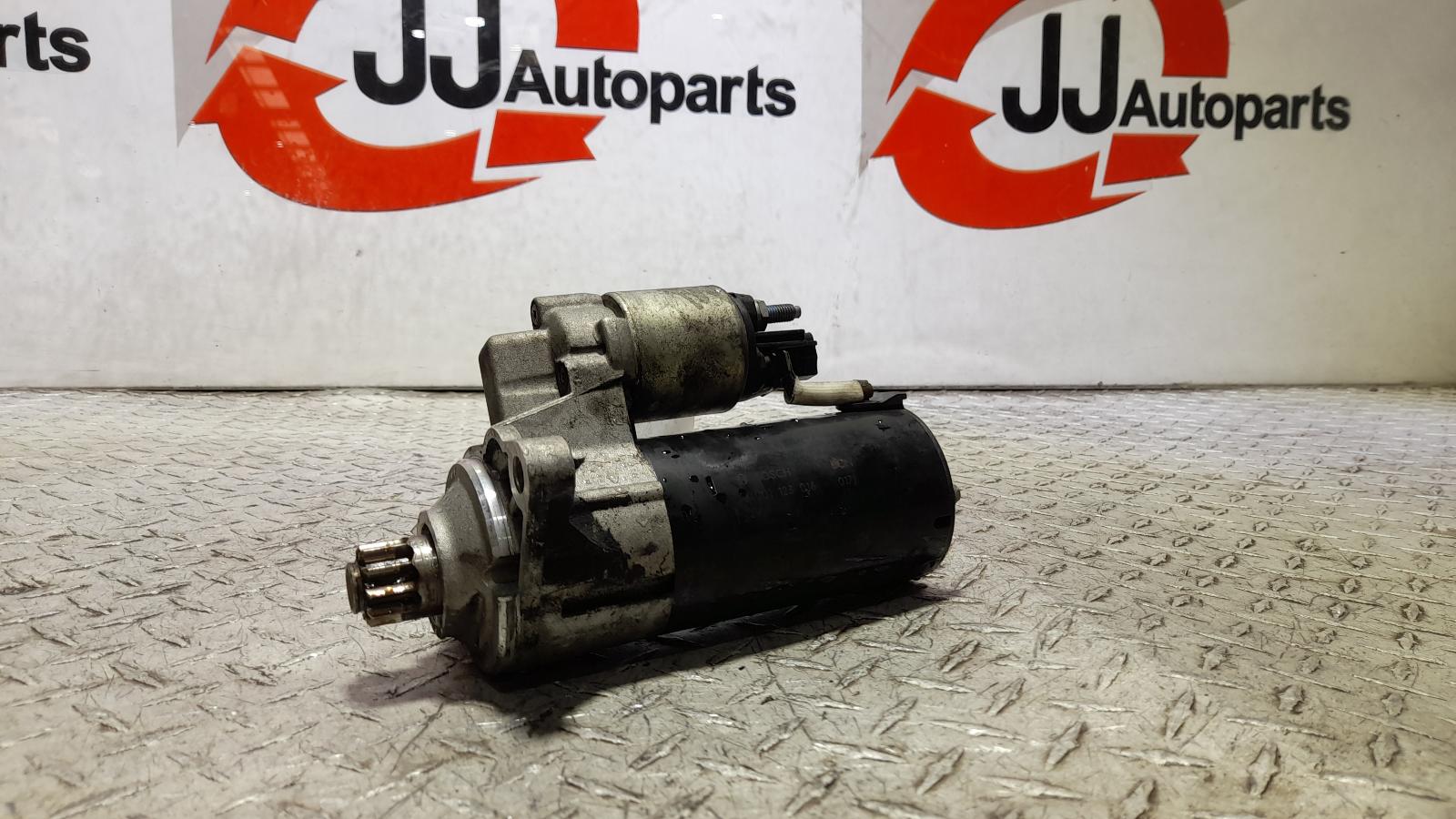 View Auto part Starter Volkswagen Passat 2011
