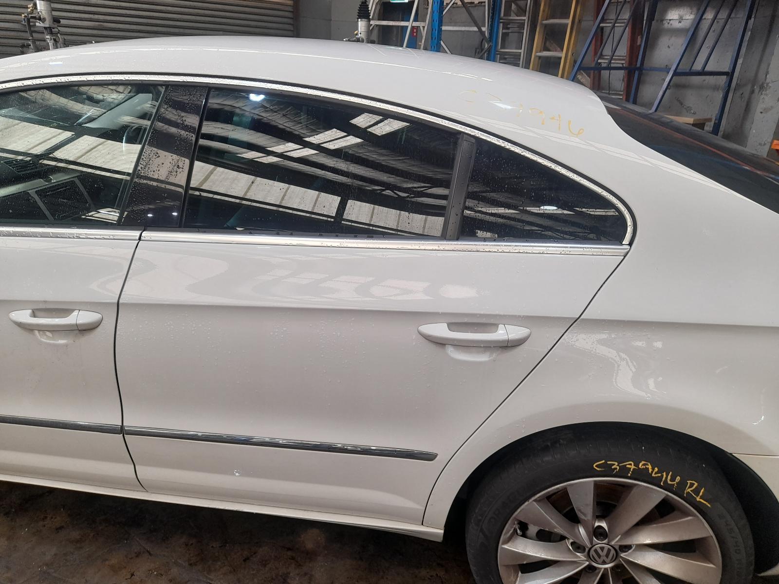 View Auto part Left Rear Door/Sliding Volkswagen Passat 2011
