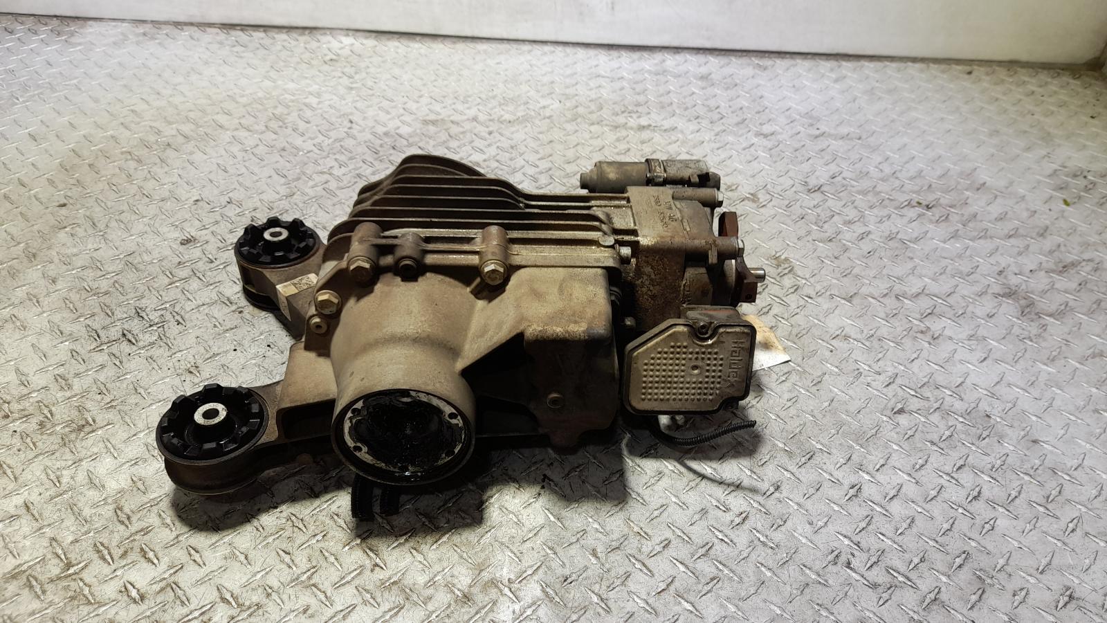 View Auto part Differential Centre Volkswagen Passat 2011